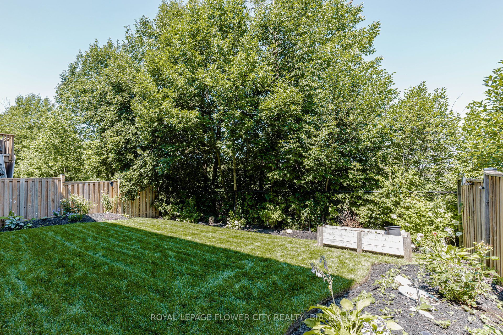 944 O'reilly Crescent Property Photo 34