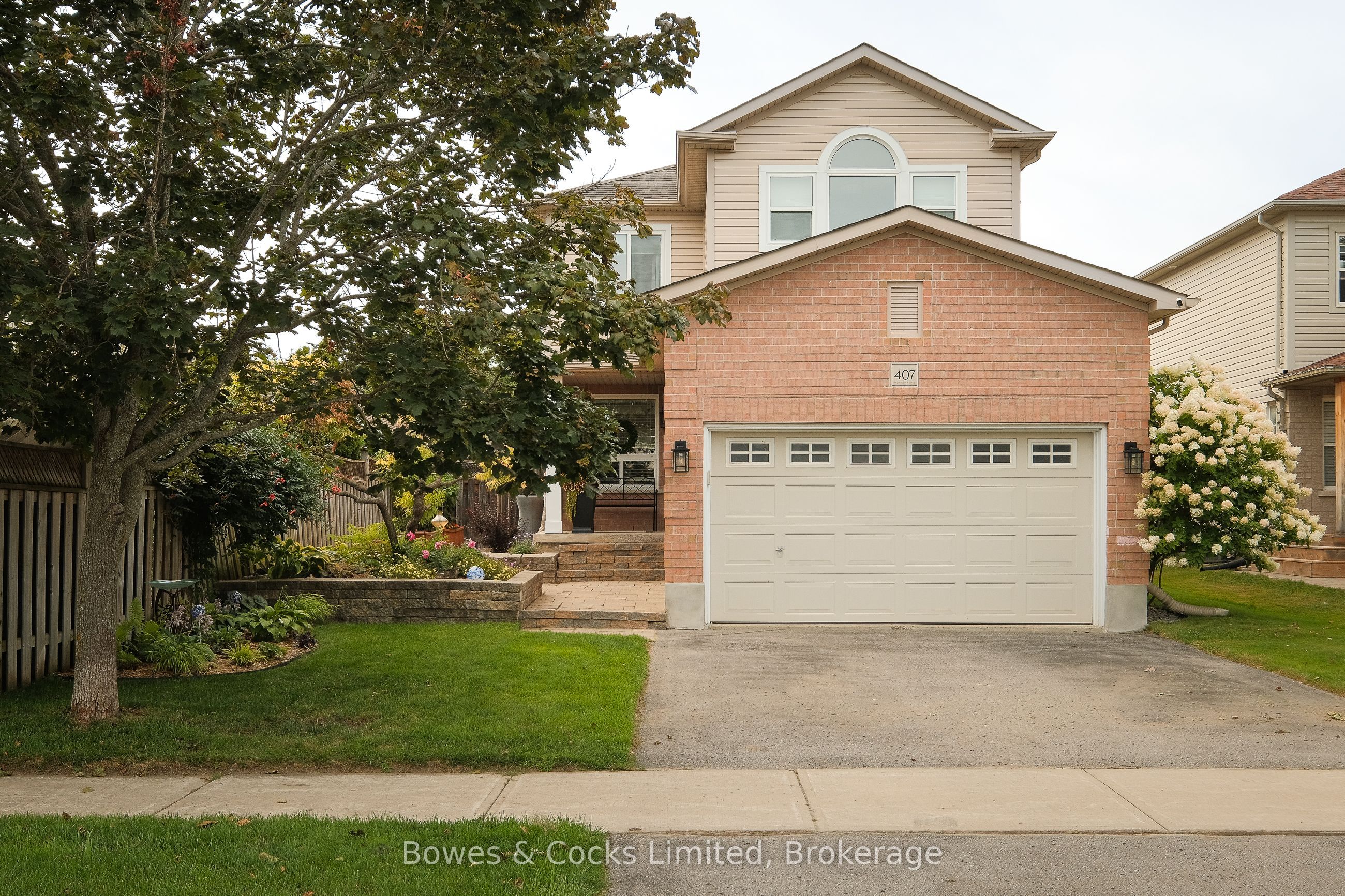 407 Spillsbury Drive Property Photo 1