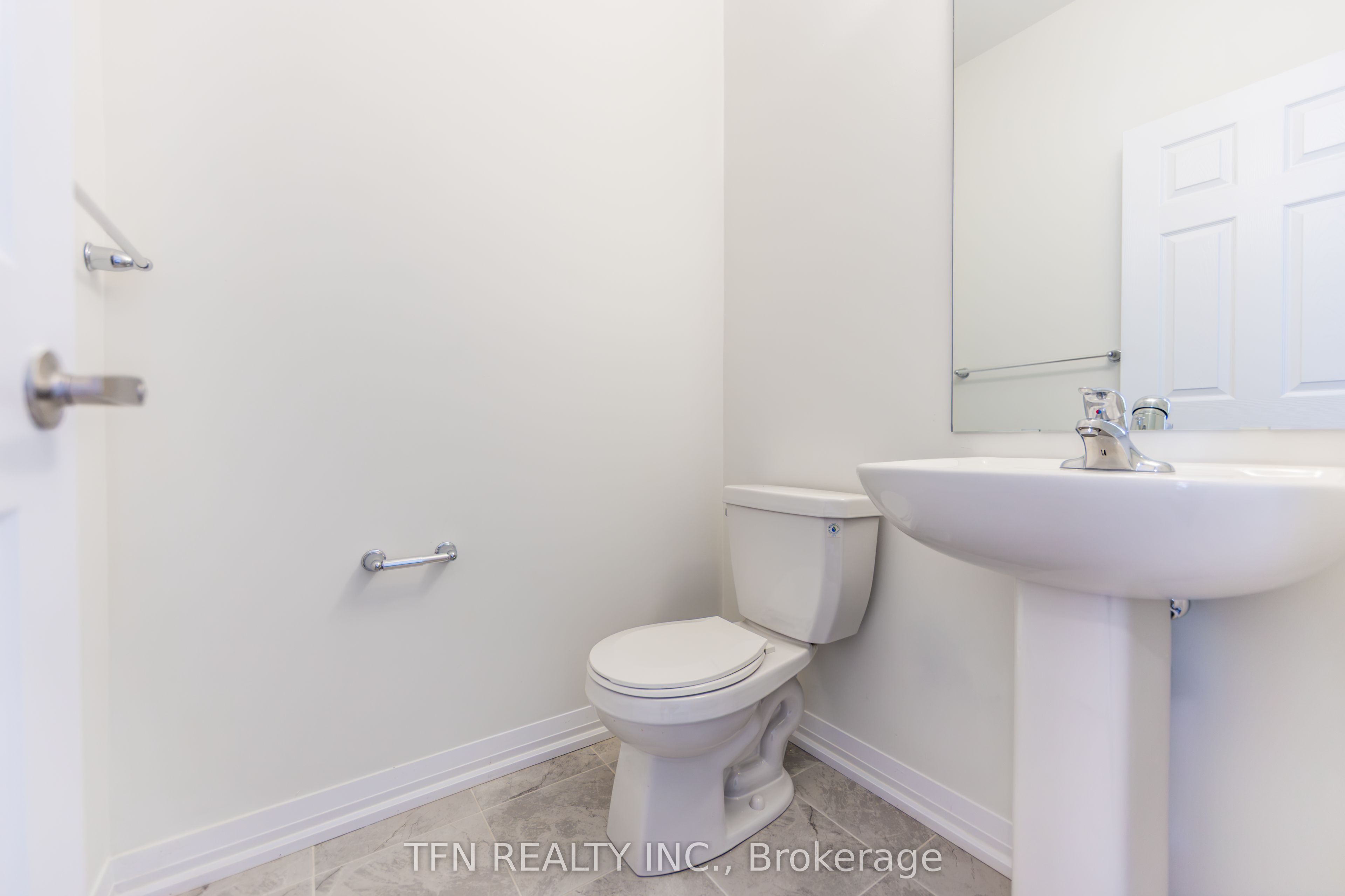 385 Starlight Avenue Property Photo 10