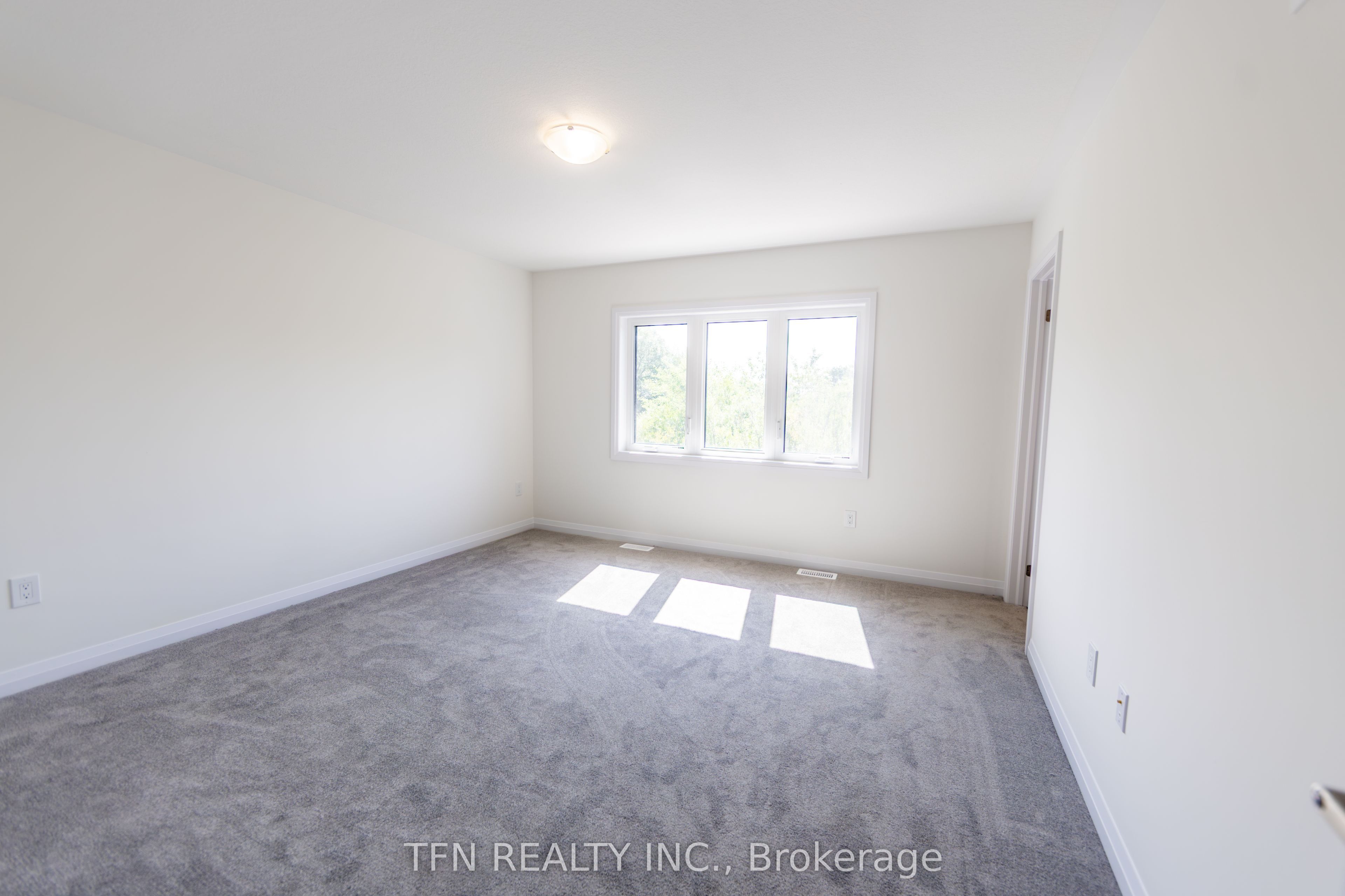 385 Starlight Avenue Property Photo 29