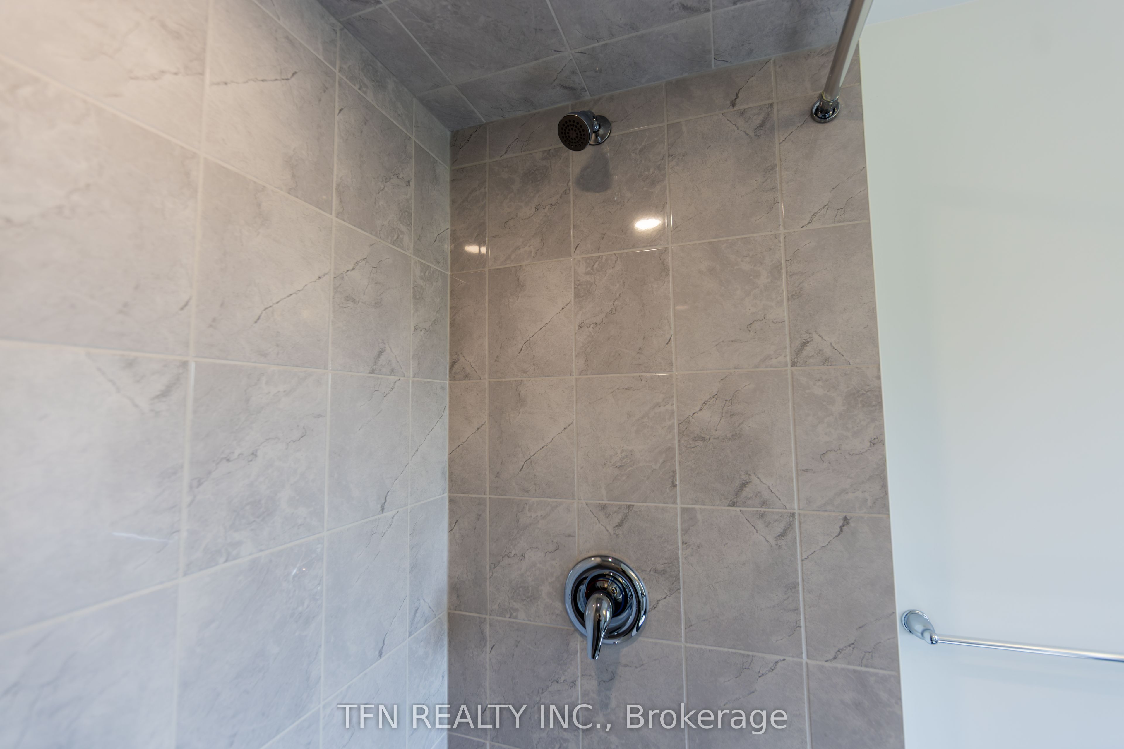 385 Starlight Avenue Property Photo 34