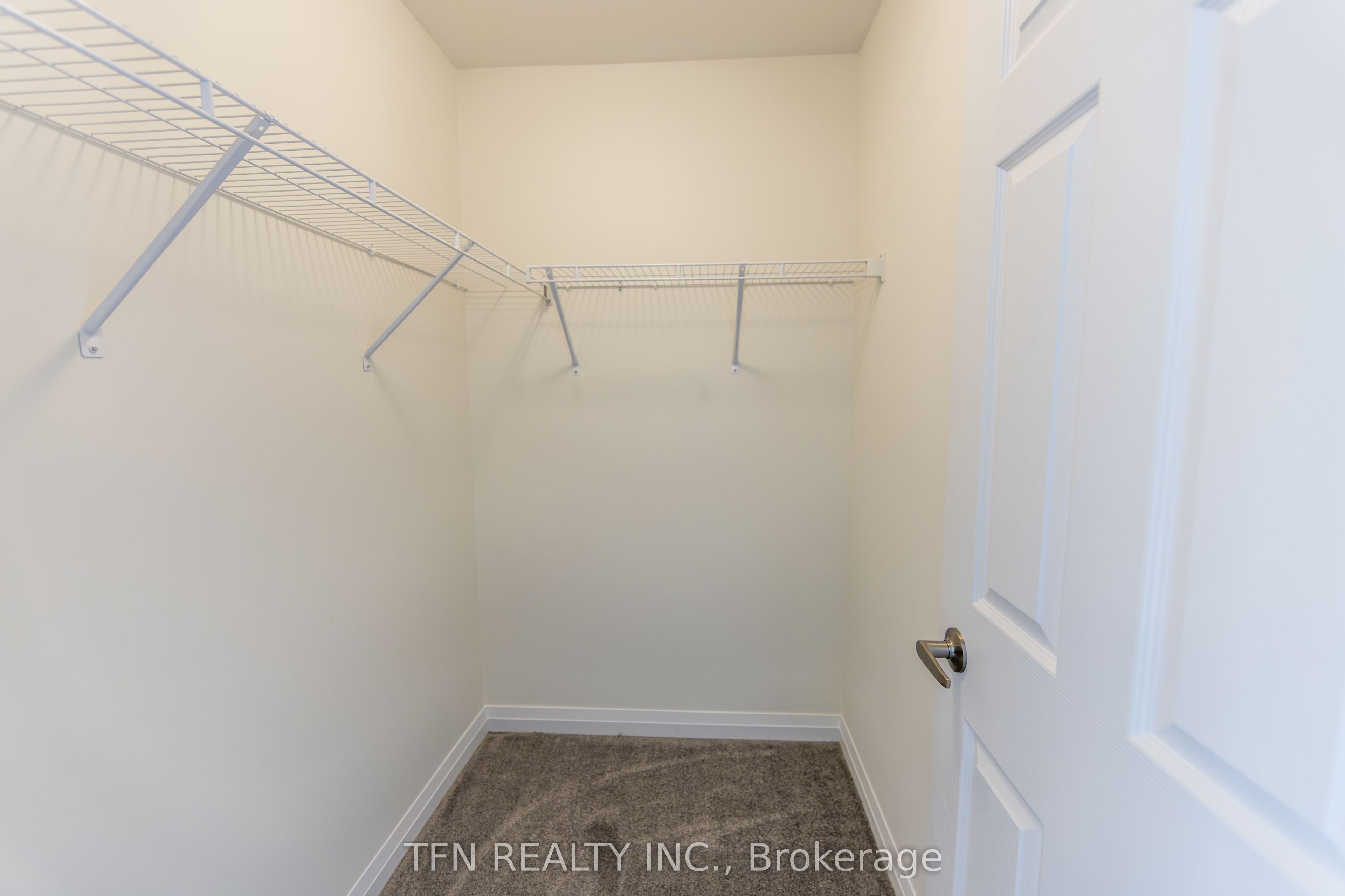 385 Starlight Avenue Property Photo 35