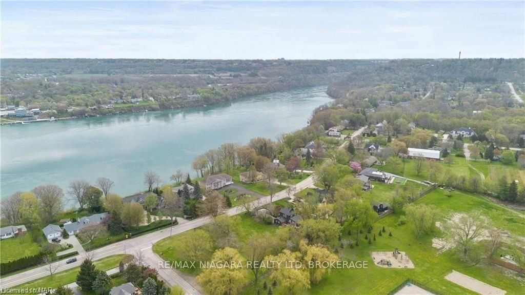 14662 Niagara River Parkway Property Photo 1