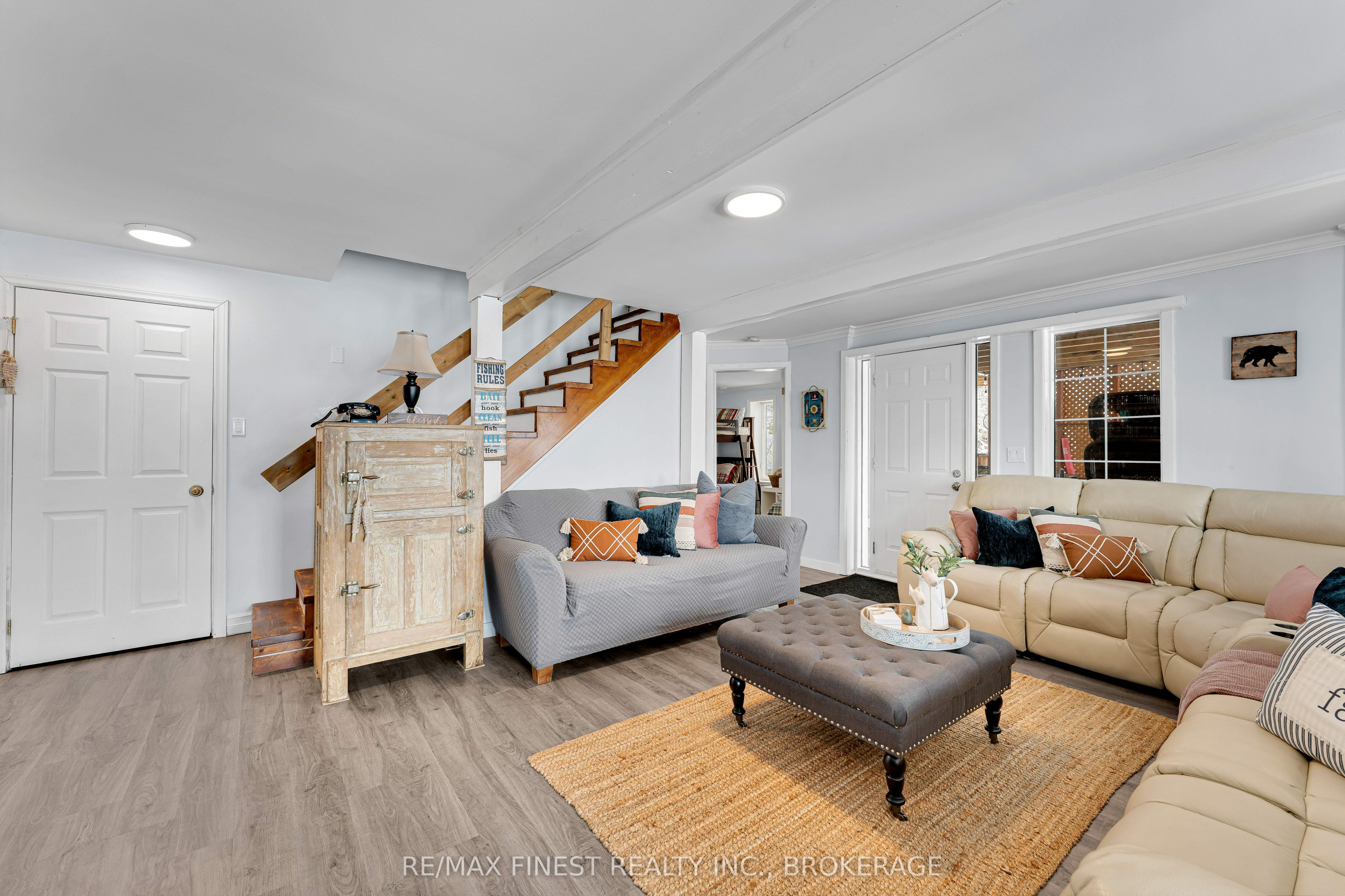 1066 Mountvale Point Road Property Photo 15