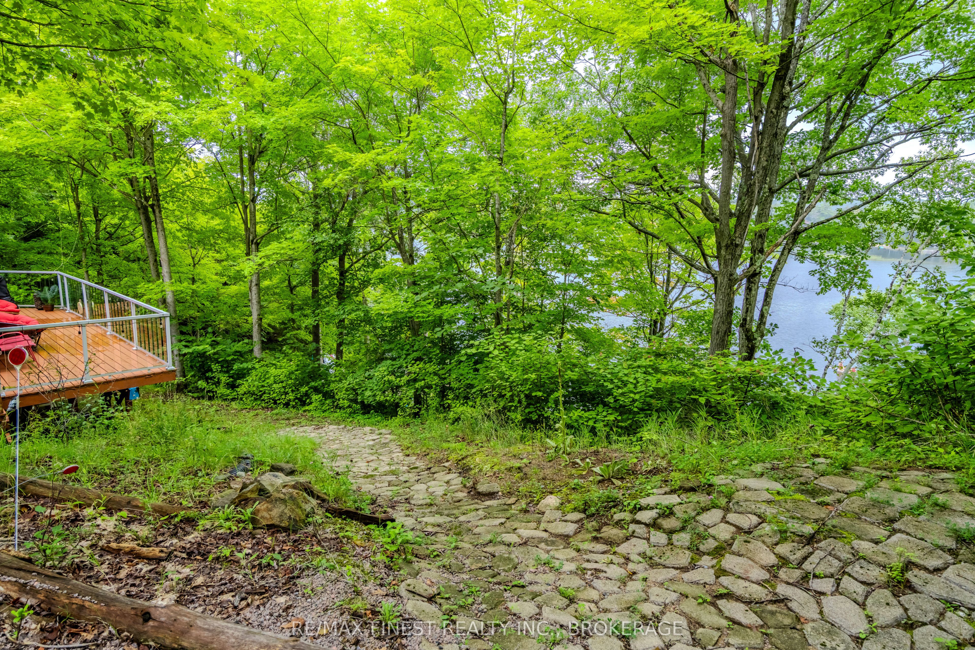 1066 Mountvale Point Road Property Photo 29