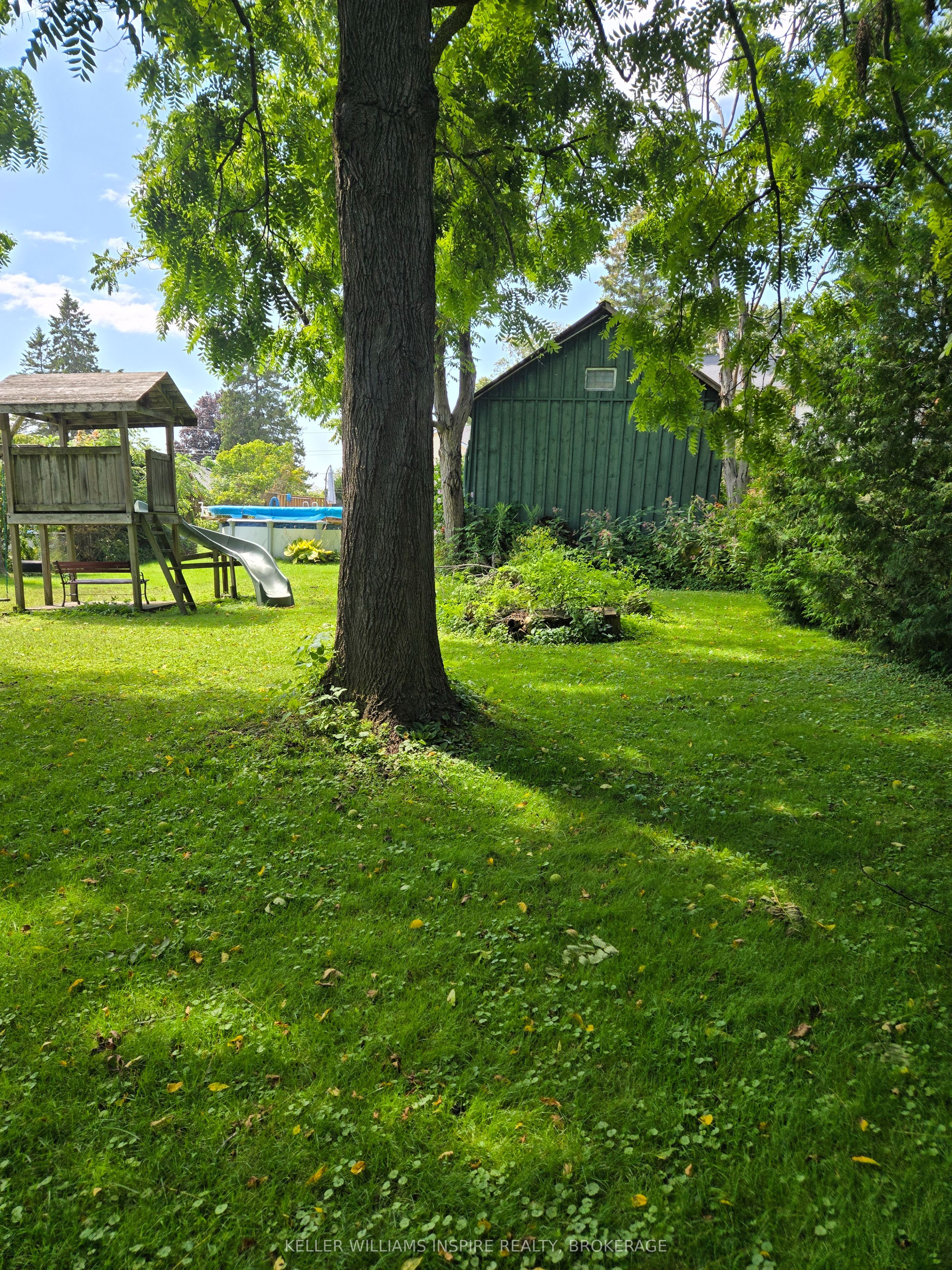 39 Centre Street Property Photo 28