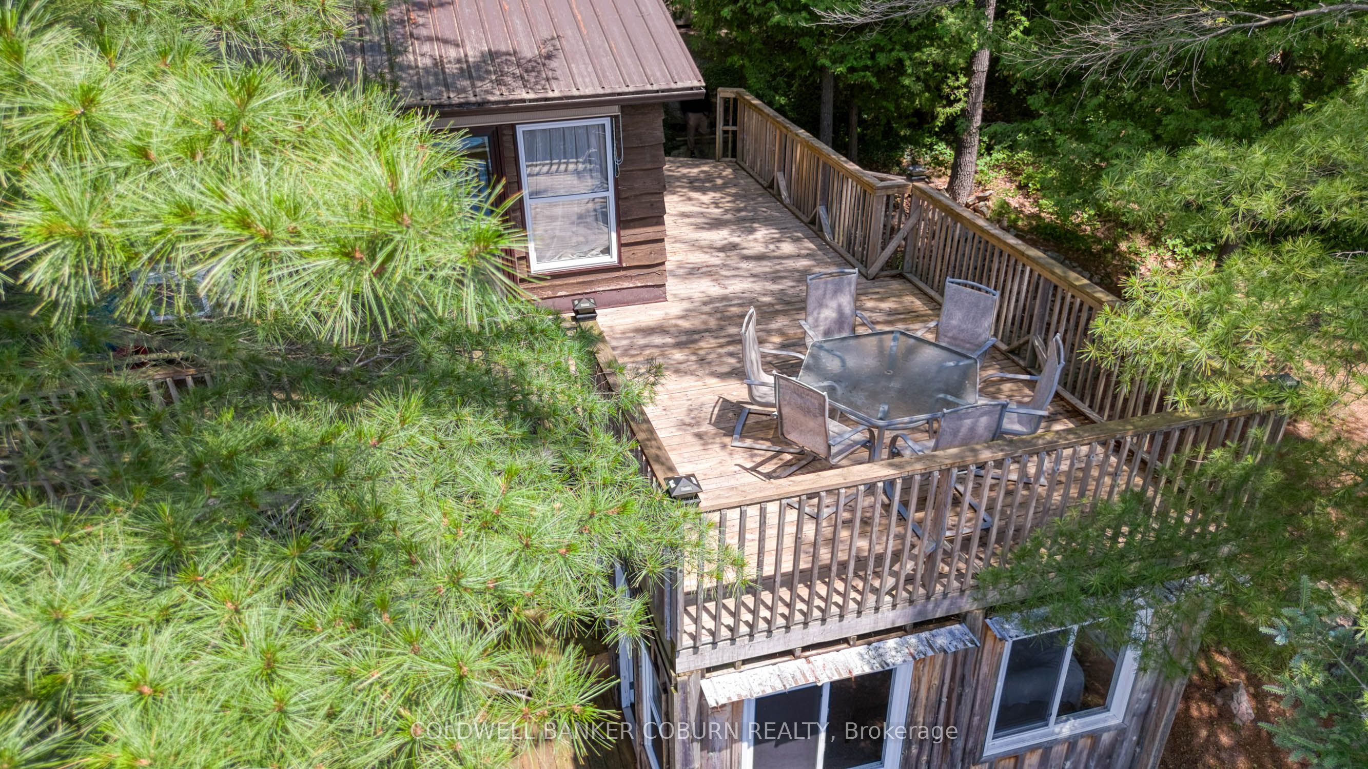 1015 Oak Lane N Property Photo 26