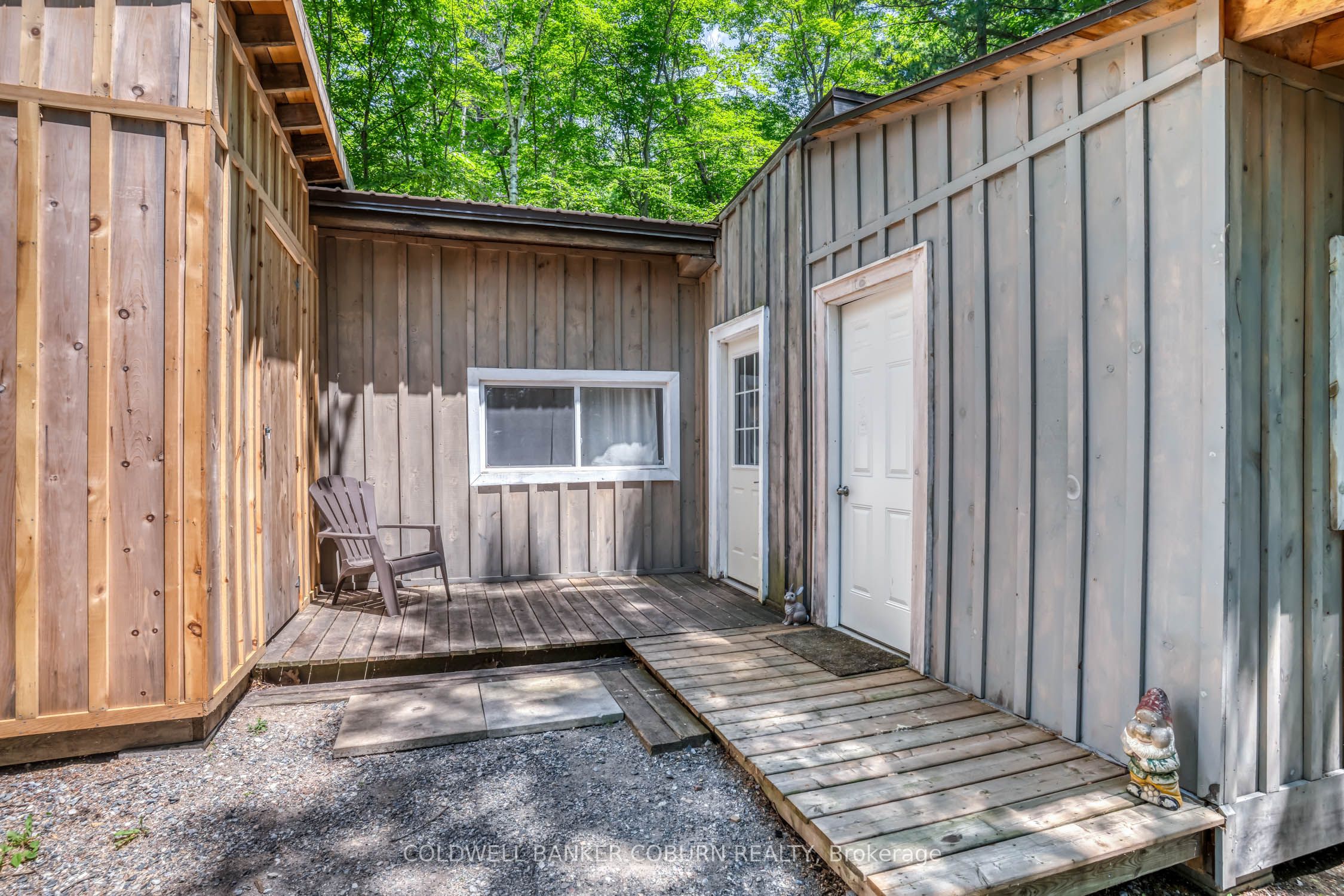 1015 Oak Lane N Property Photo 39