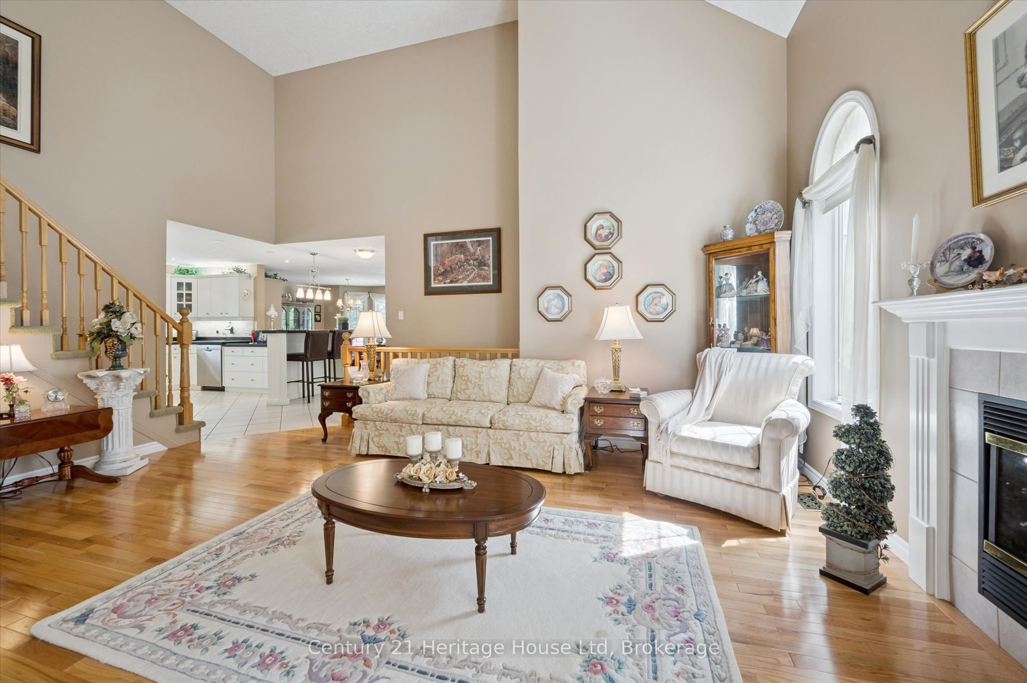 545 Athol Street Property Photo 11