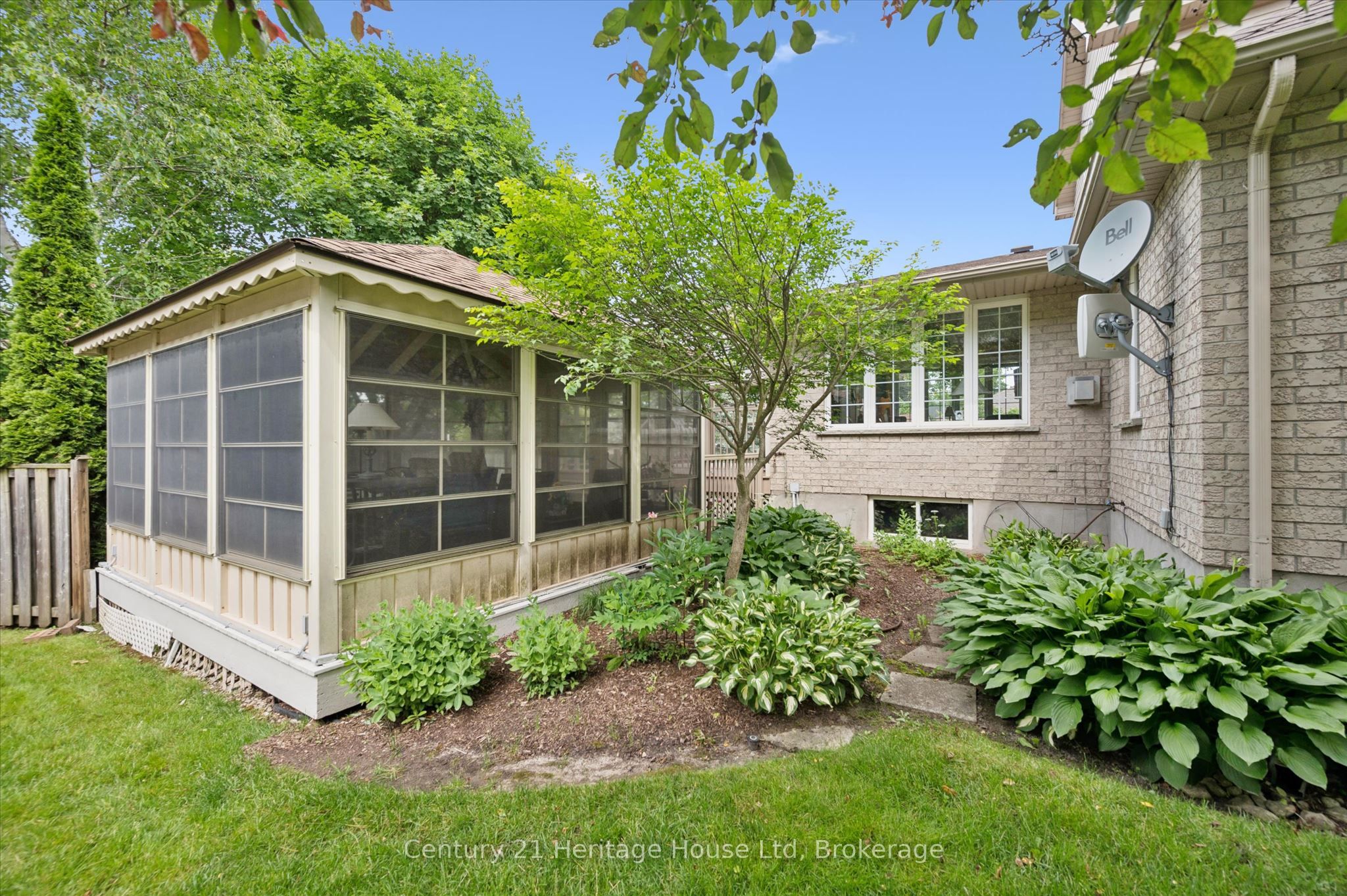 545 Athol Street Property Photo 33