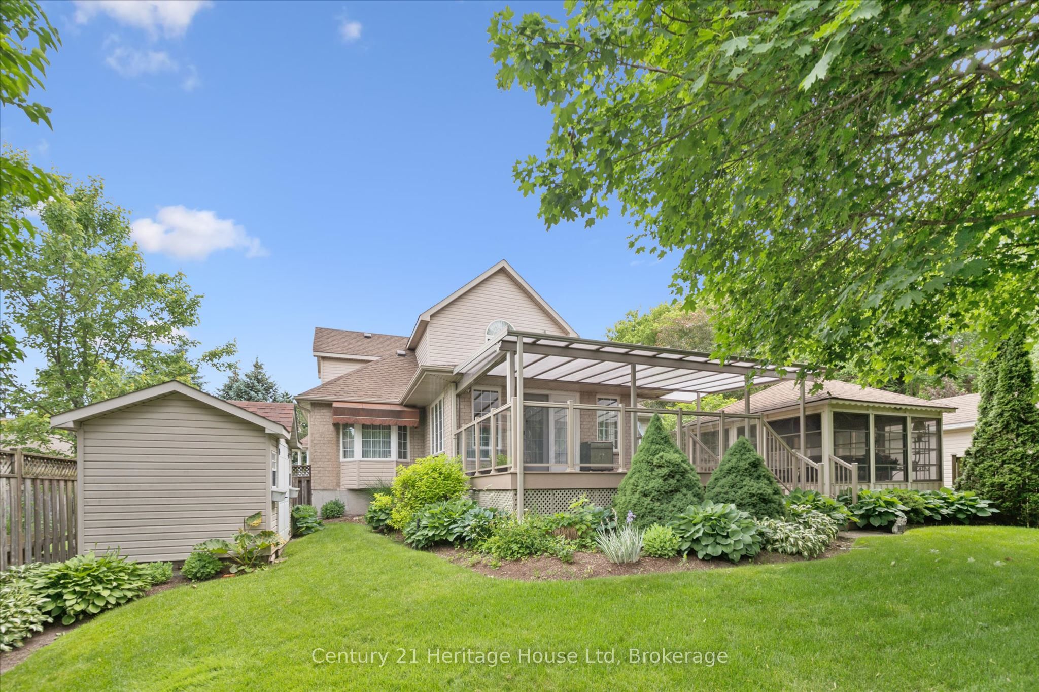 545 Athol Street Property Photo 35