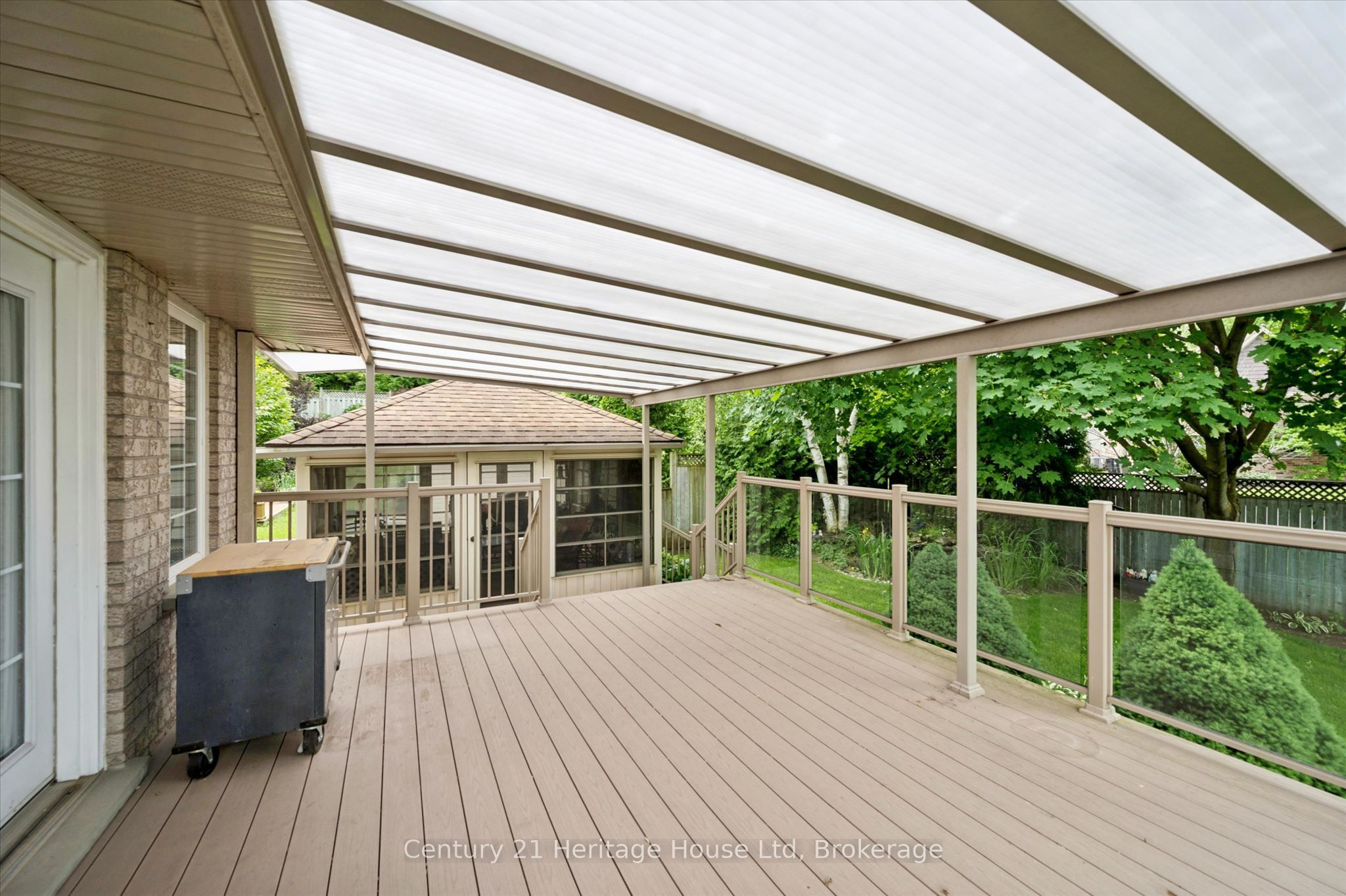 545 Athol Street Property Photo 39