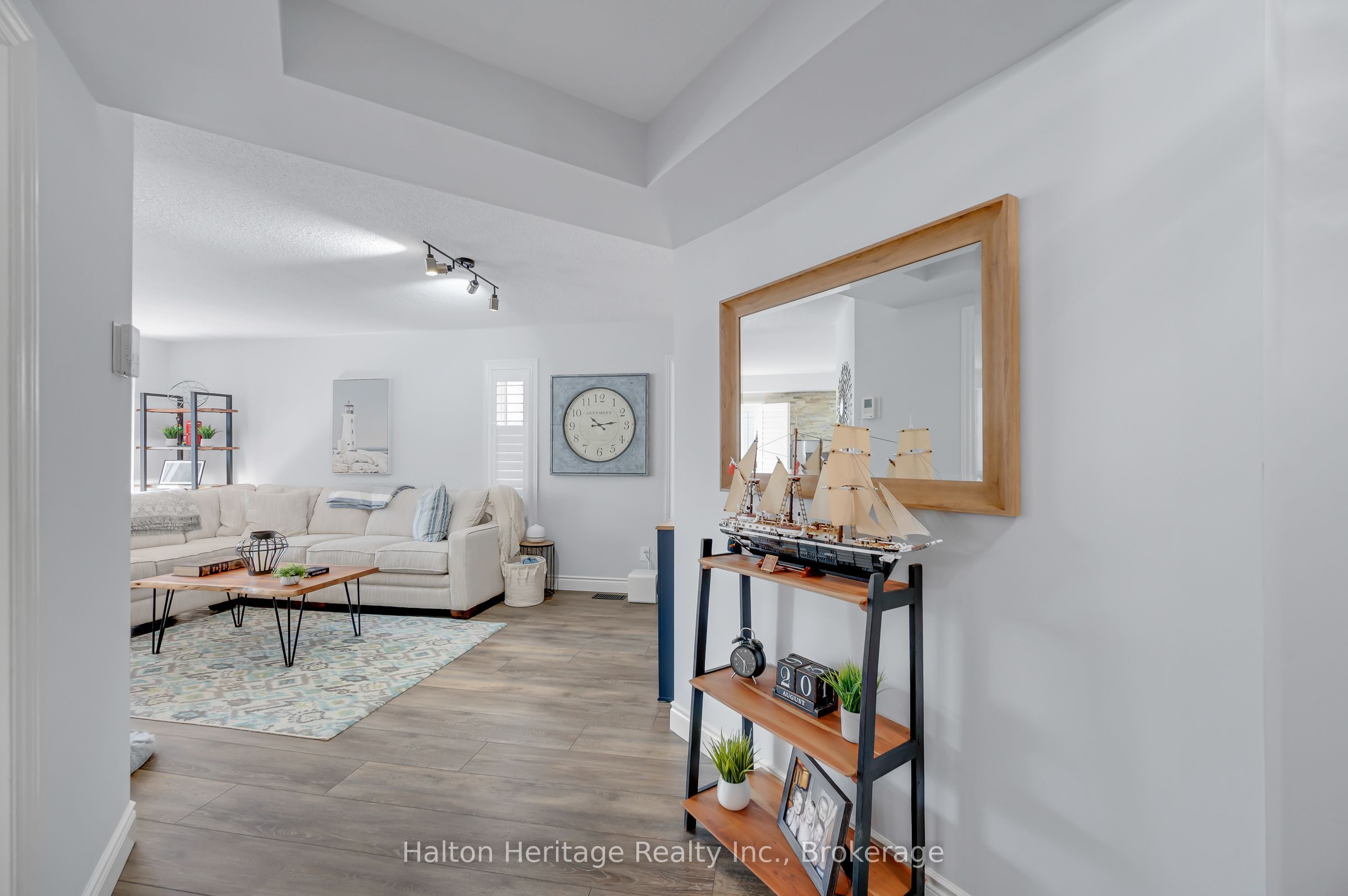 24 Segwun Road Property Photo 5