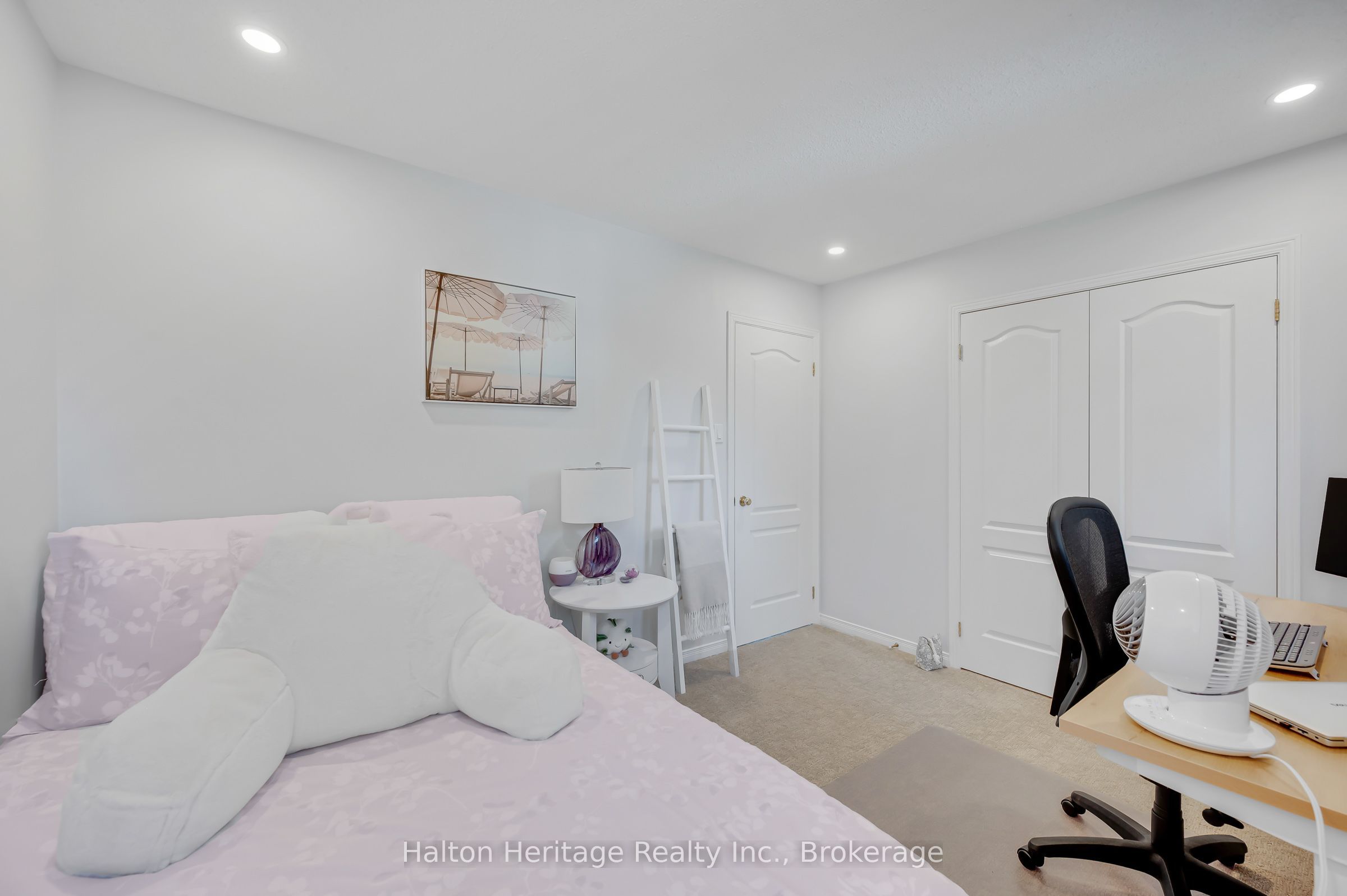 24 Segwun Road Property Photo 27