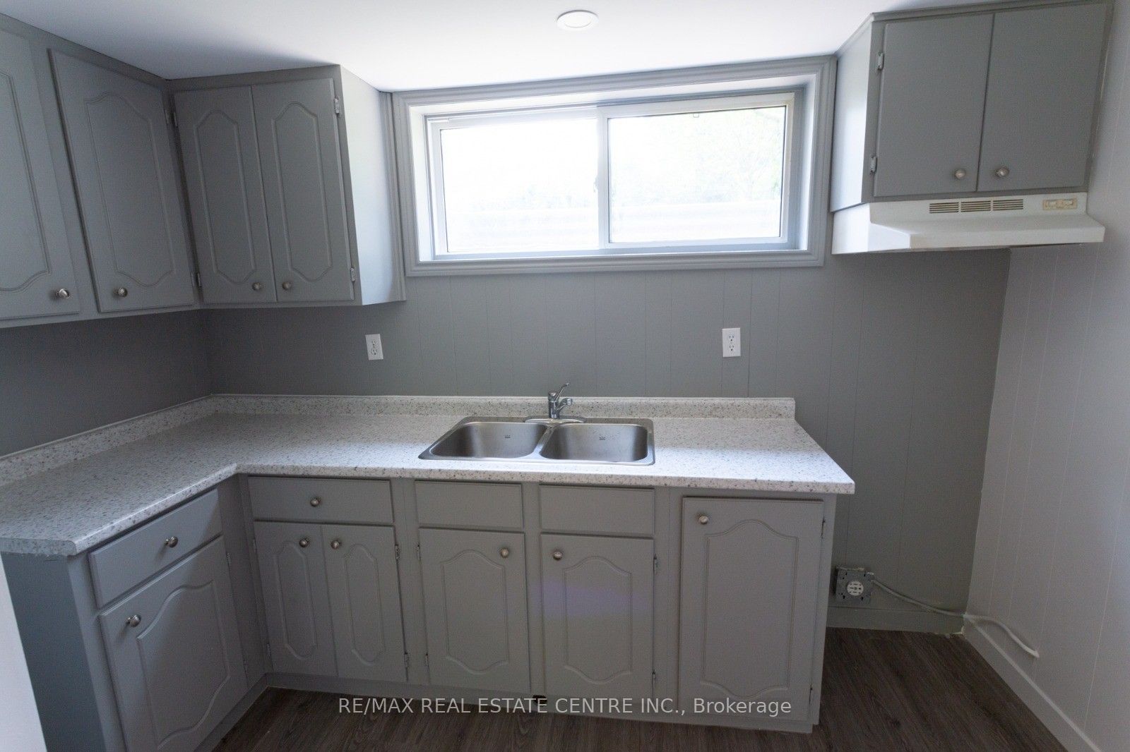 391 Tamarack Drive Property Photo 12