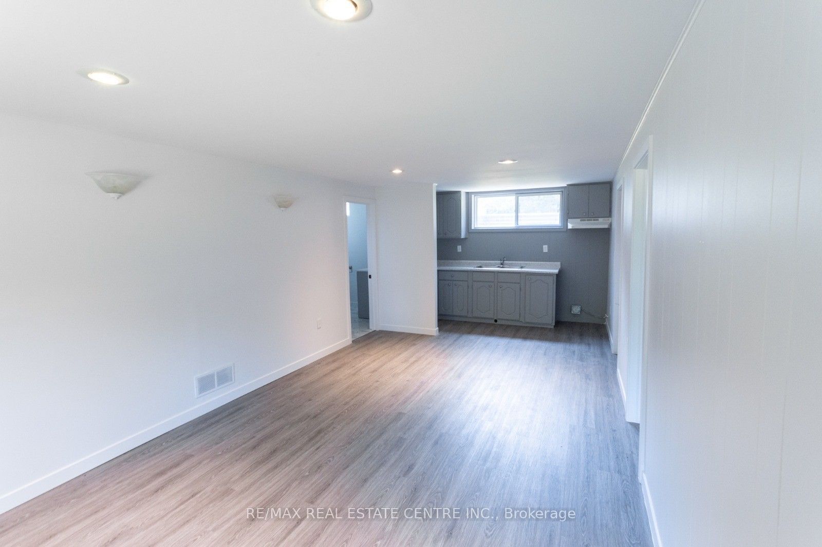 391 Tamarack Drive Property Photo 13