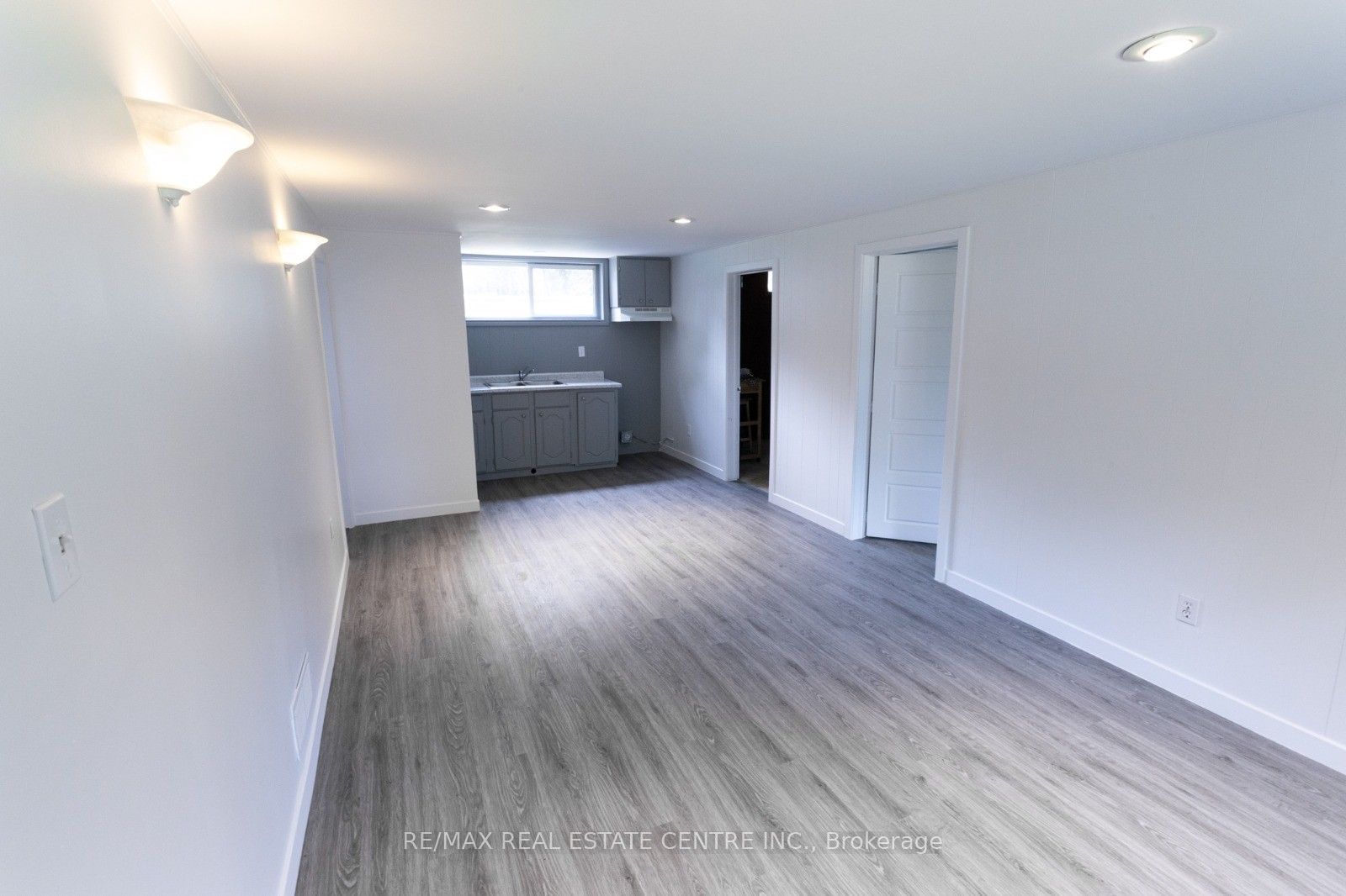 391 Tamarack Drive Property Photo 14
