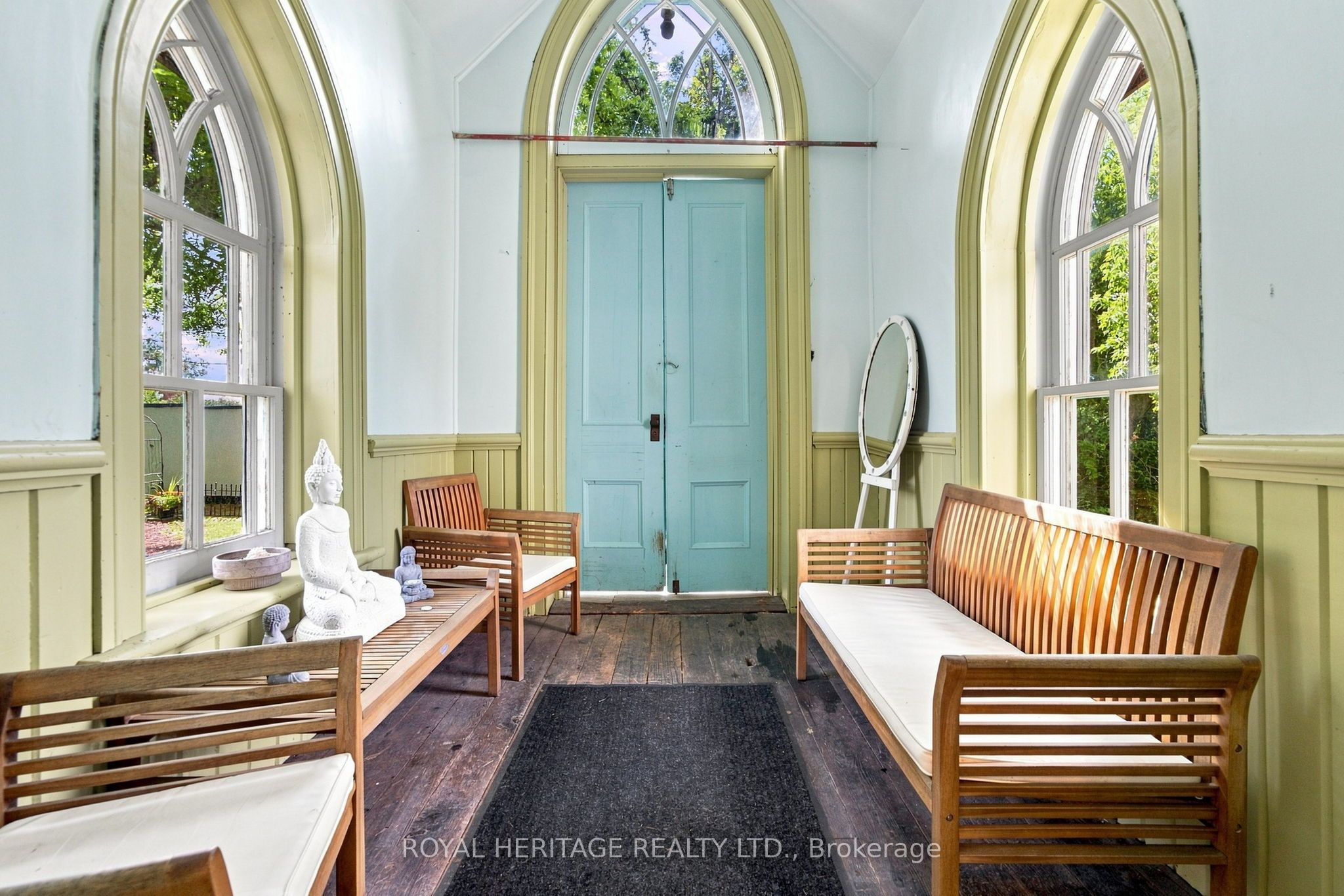 13 Richmond Street E Property Photo 5