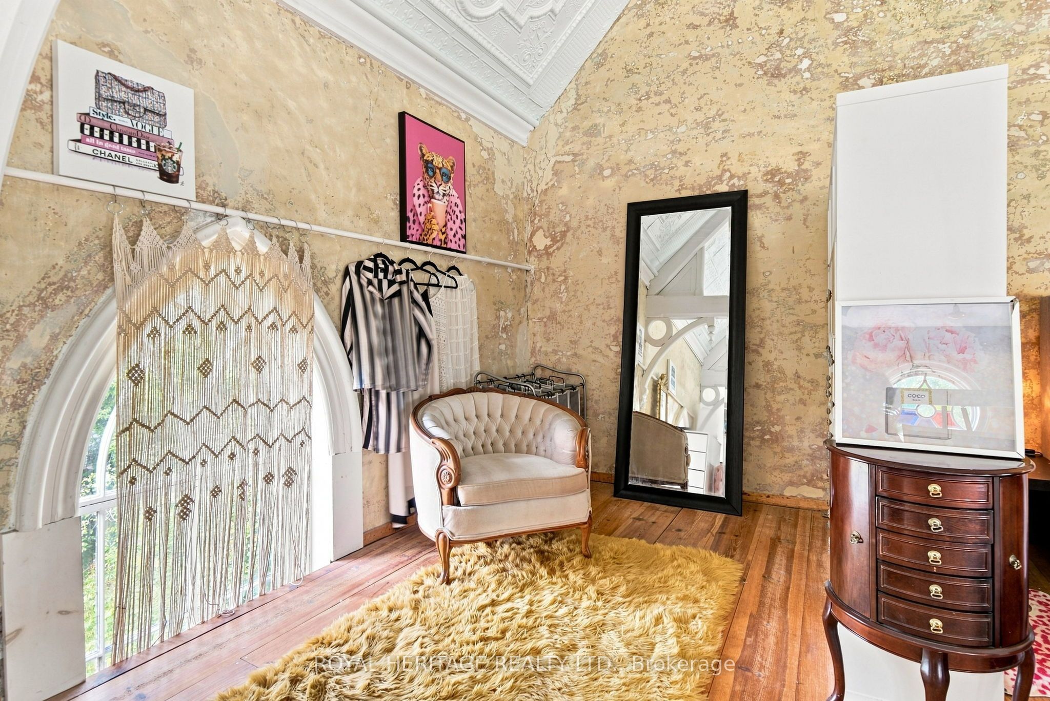 13 Richmond Street E Property Photo 32