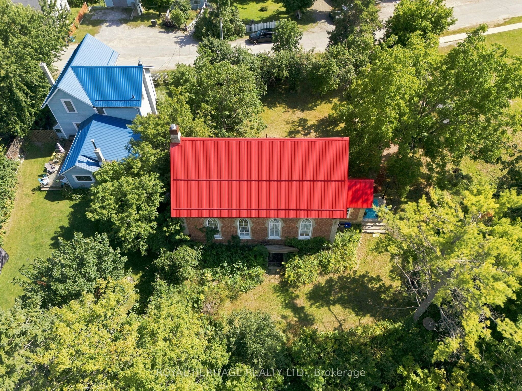13 Richmond Street E Property Photo 45