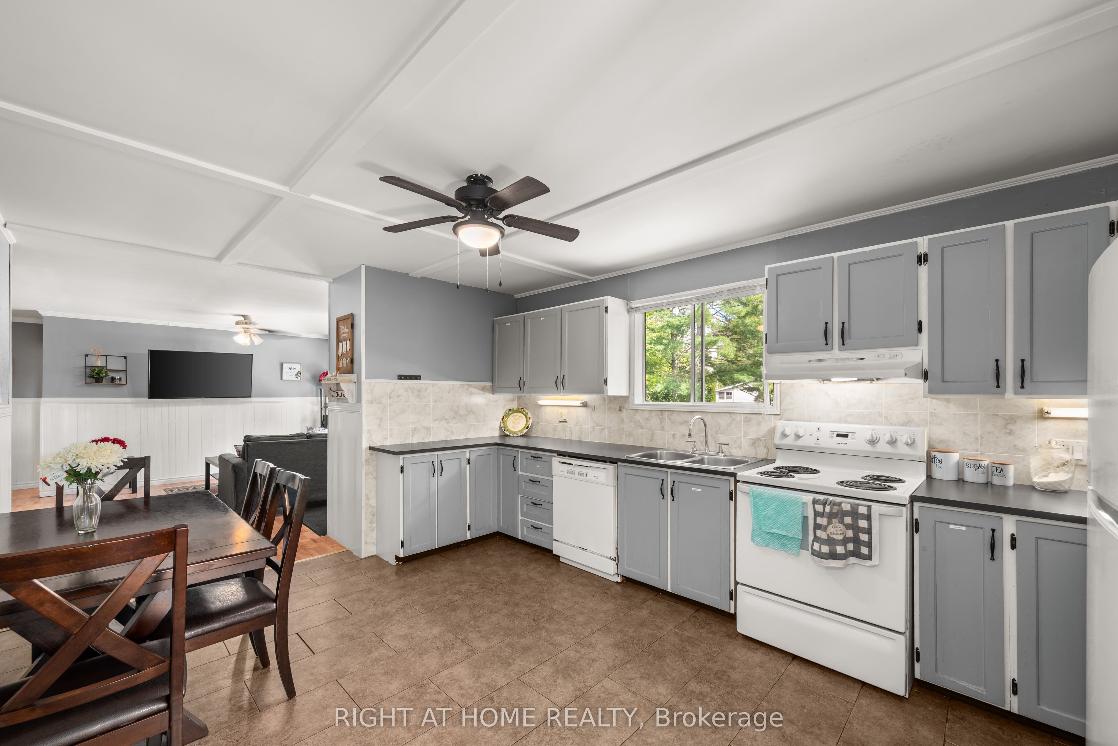 31 Morrison Street Property Photo 22