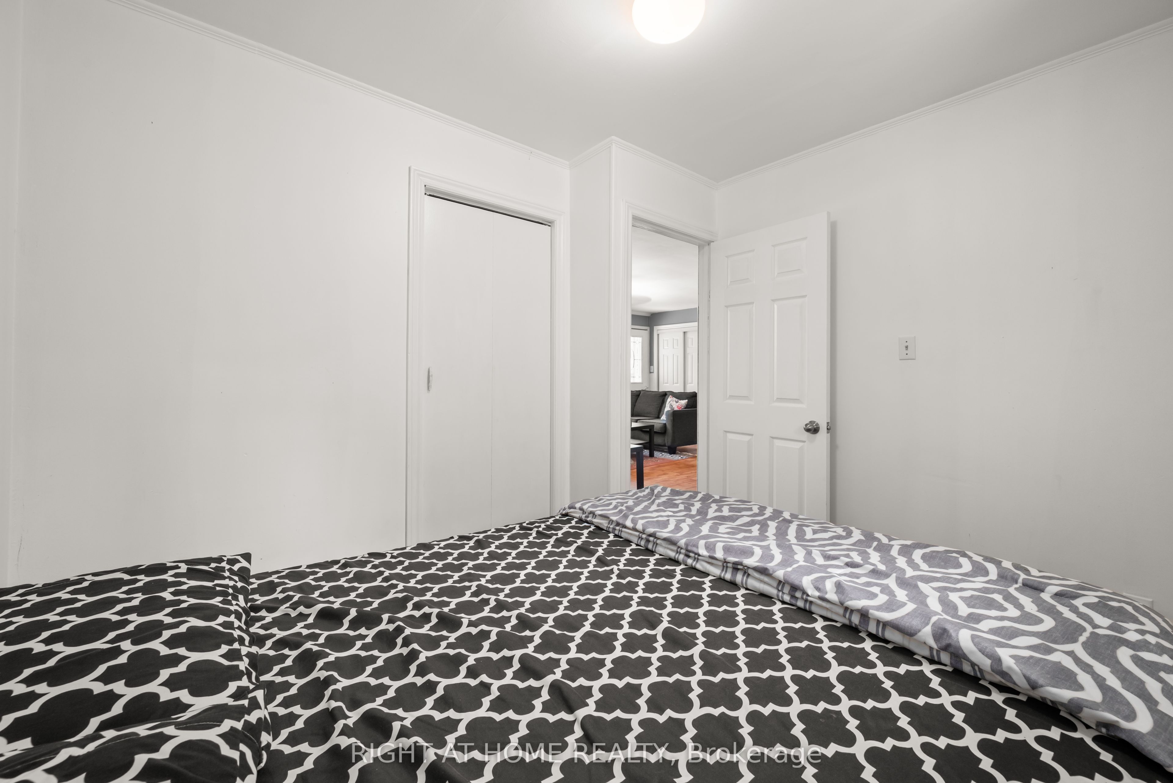 31 Morrison Street Property Photo 35