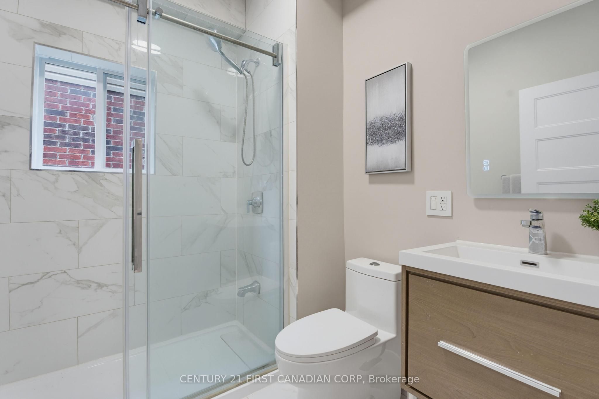 2023 Jubilee Drive Upper Unit Property Photo 18
