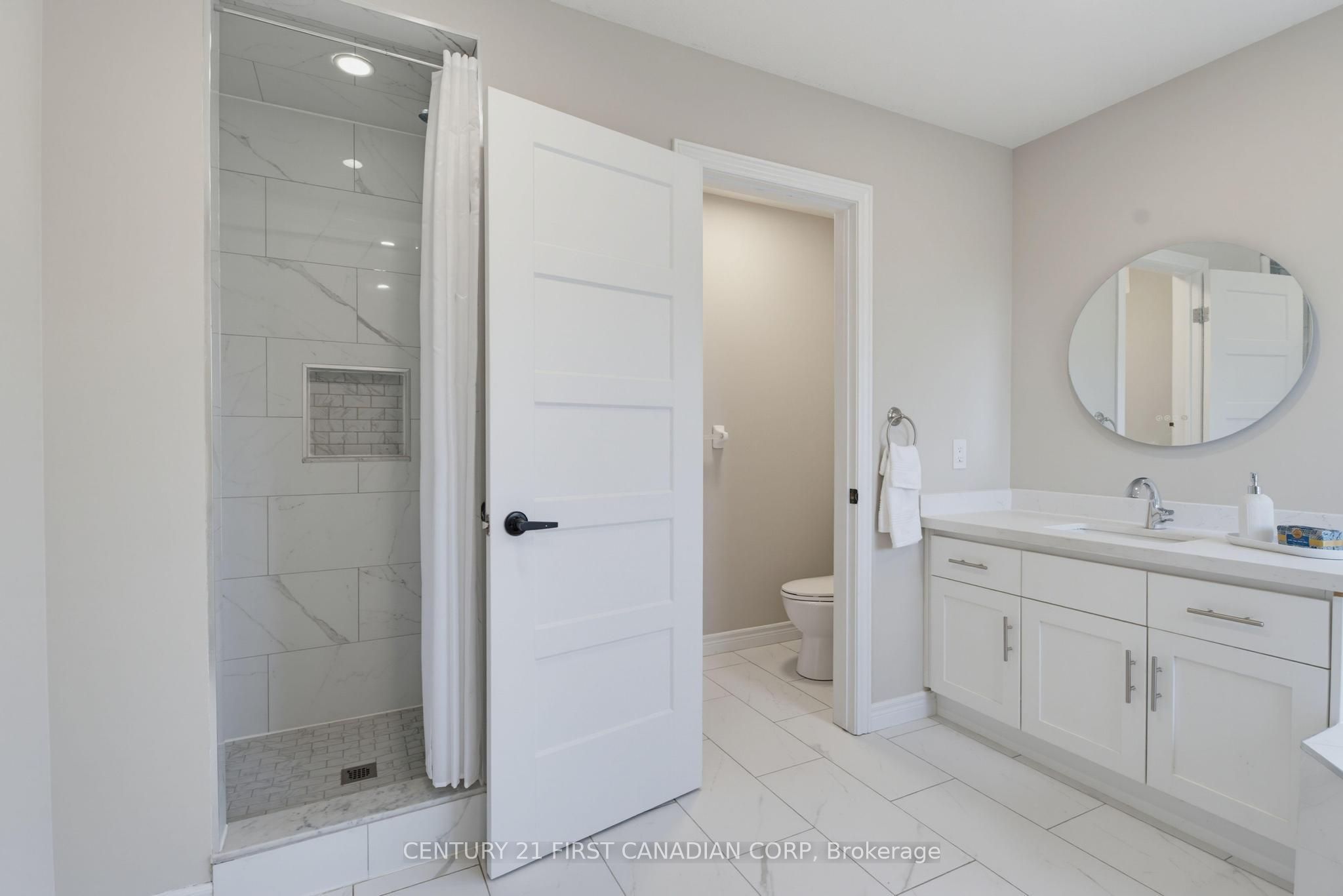 2023 Jubilee Drive Upper Unit Property Photo 23