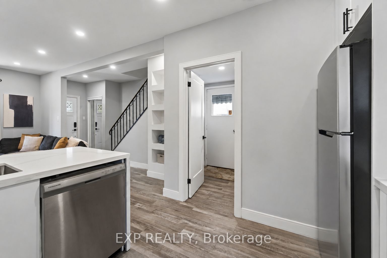 5 Newlands Avenue Property Photo 19