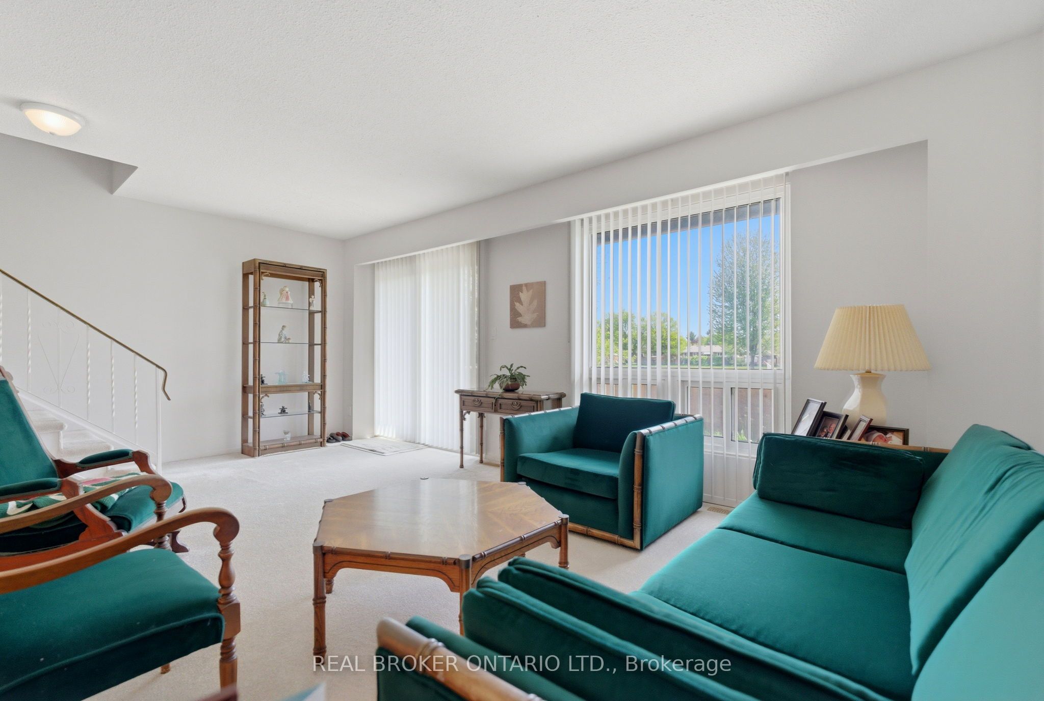 122 Lakeshore Road 46 Property Photo 14