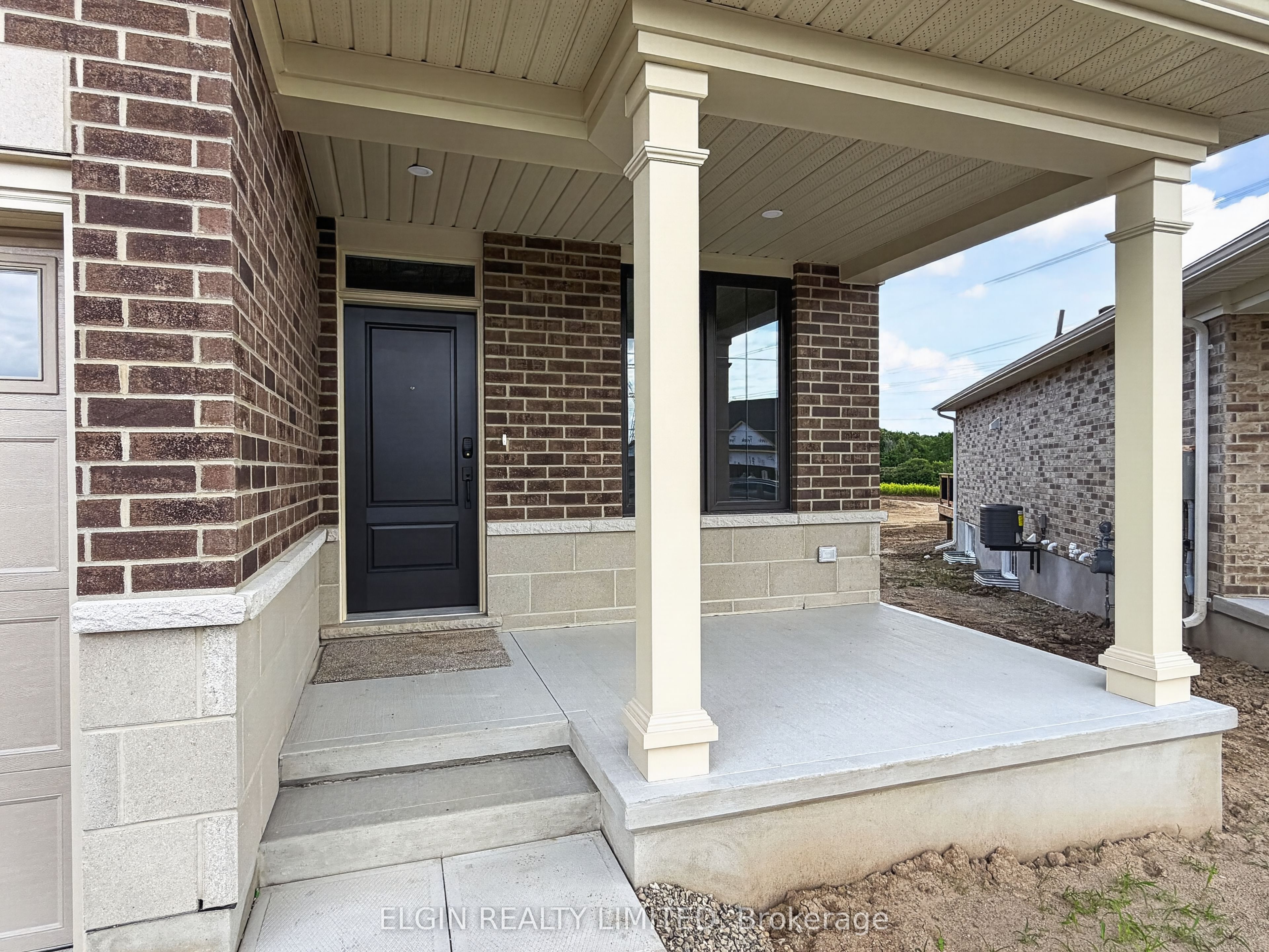 4 Thomas Court Property Photo 2
