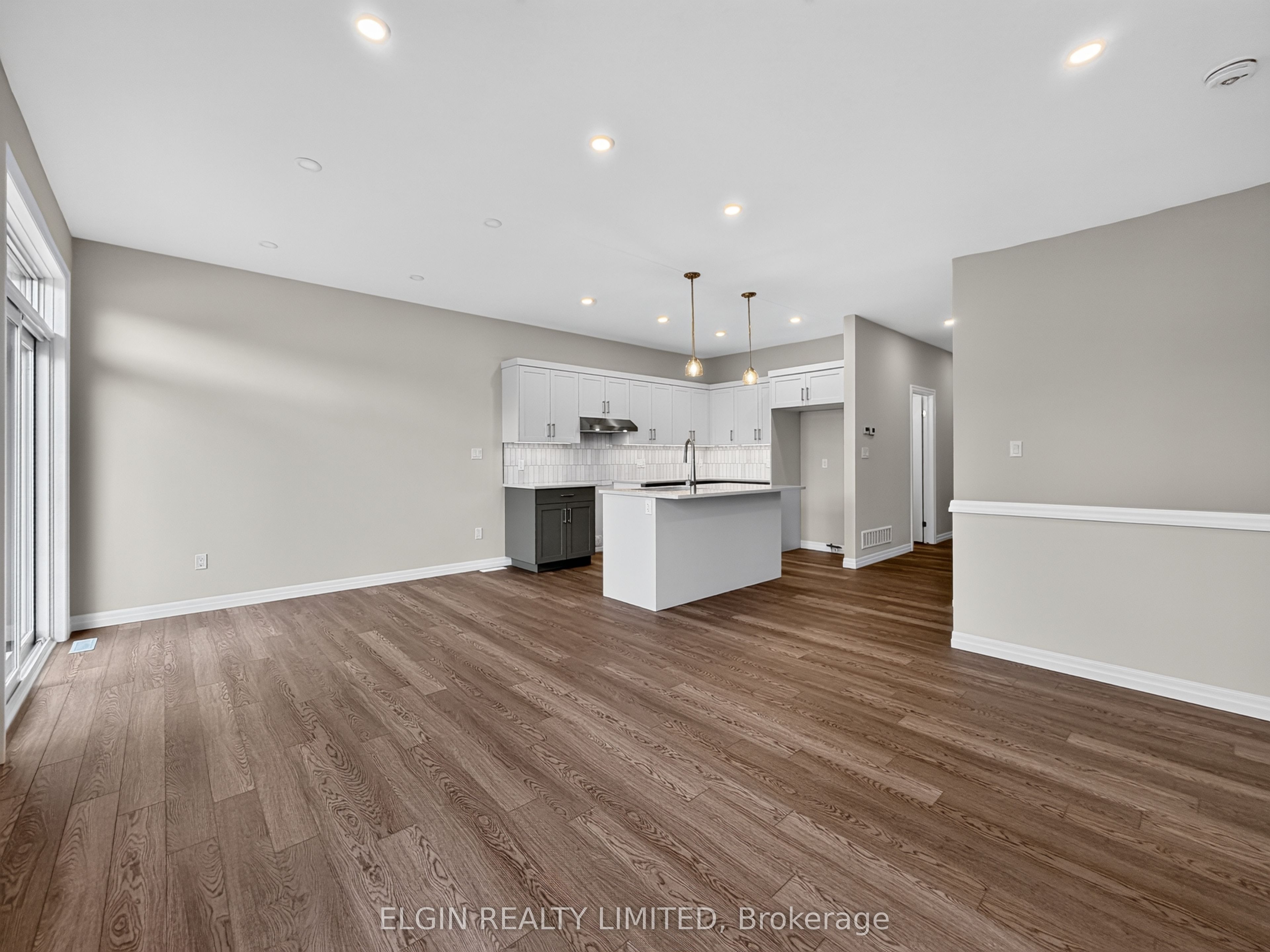 4 Thomas Court Property Photo 18