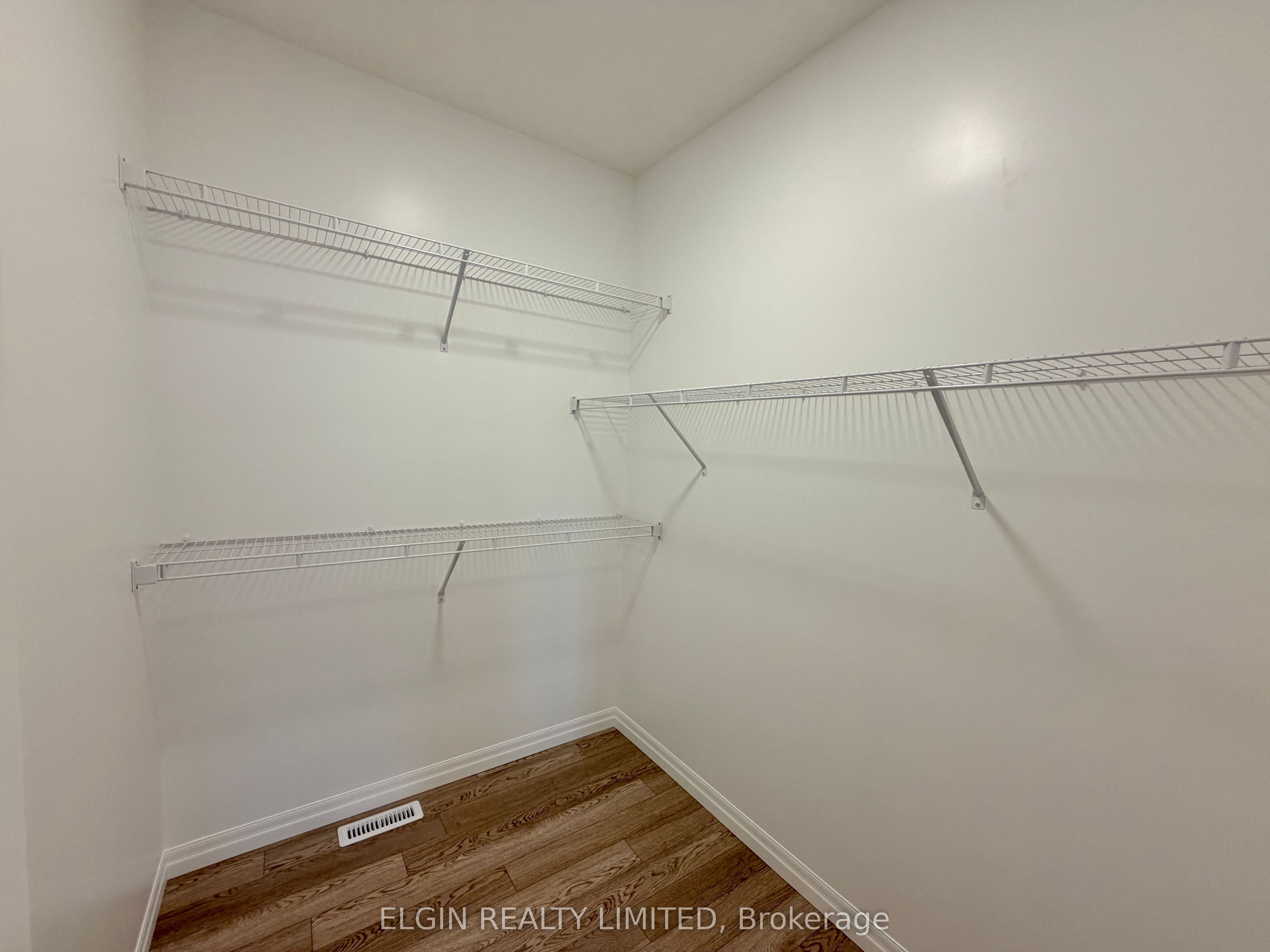 4 Thomas Court Property Photo 22