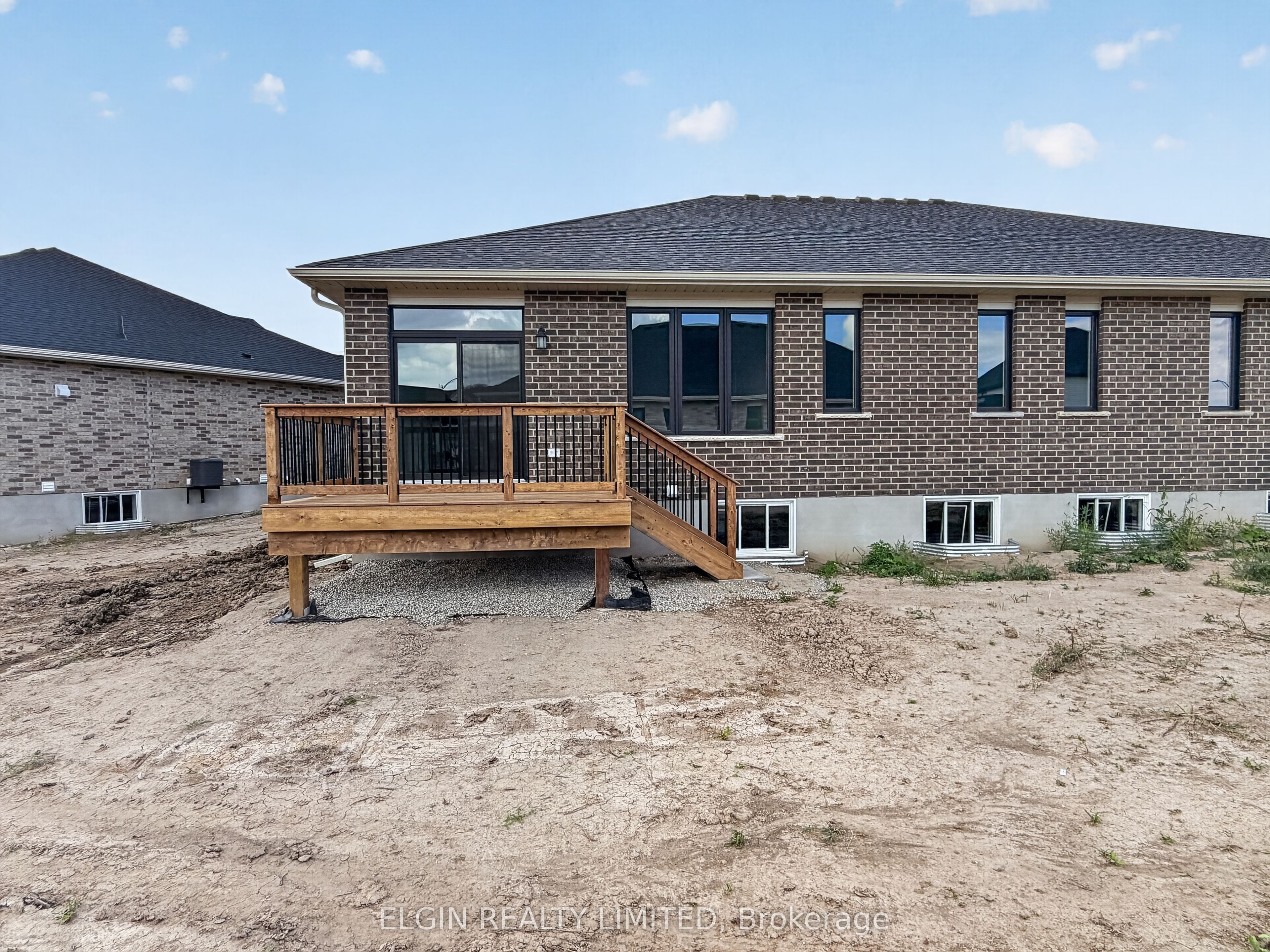 4 Thomas Court Property Photo 29