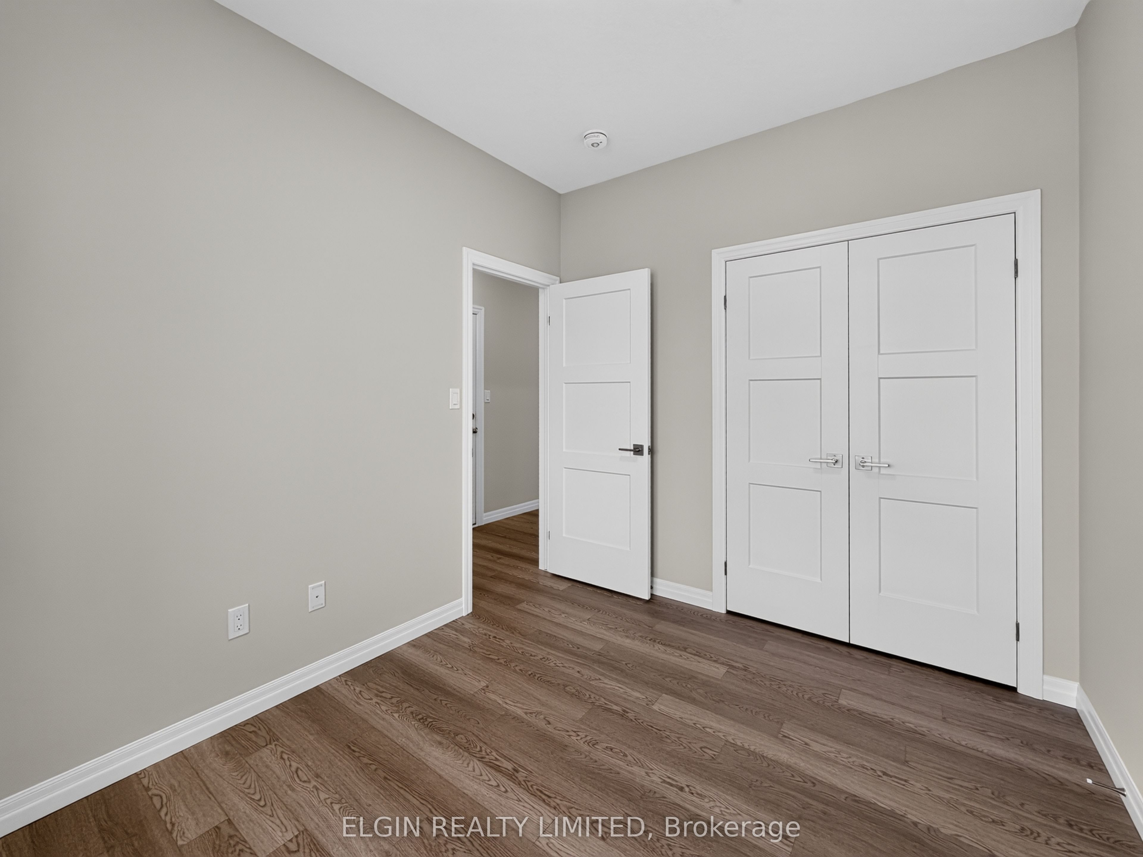 8 Thomas Court Property Photo 6