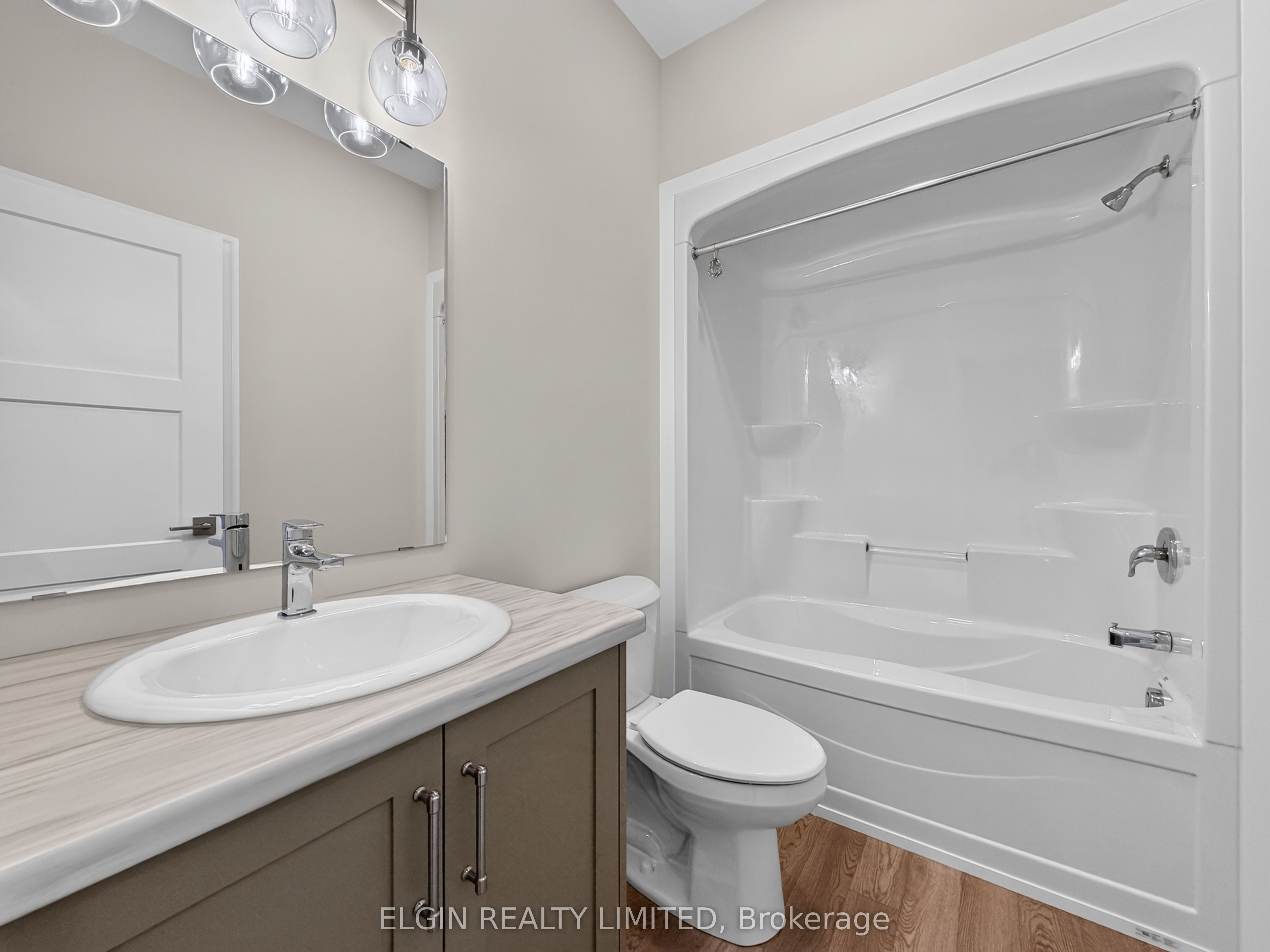 8 Thomas Court Property Photo 8
