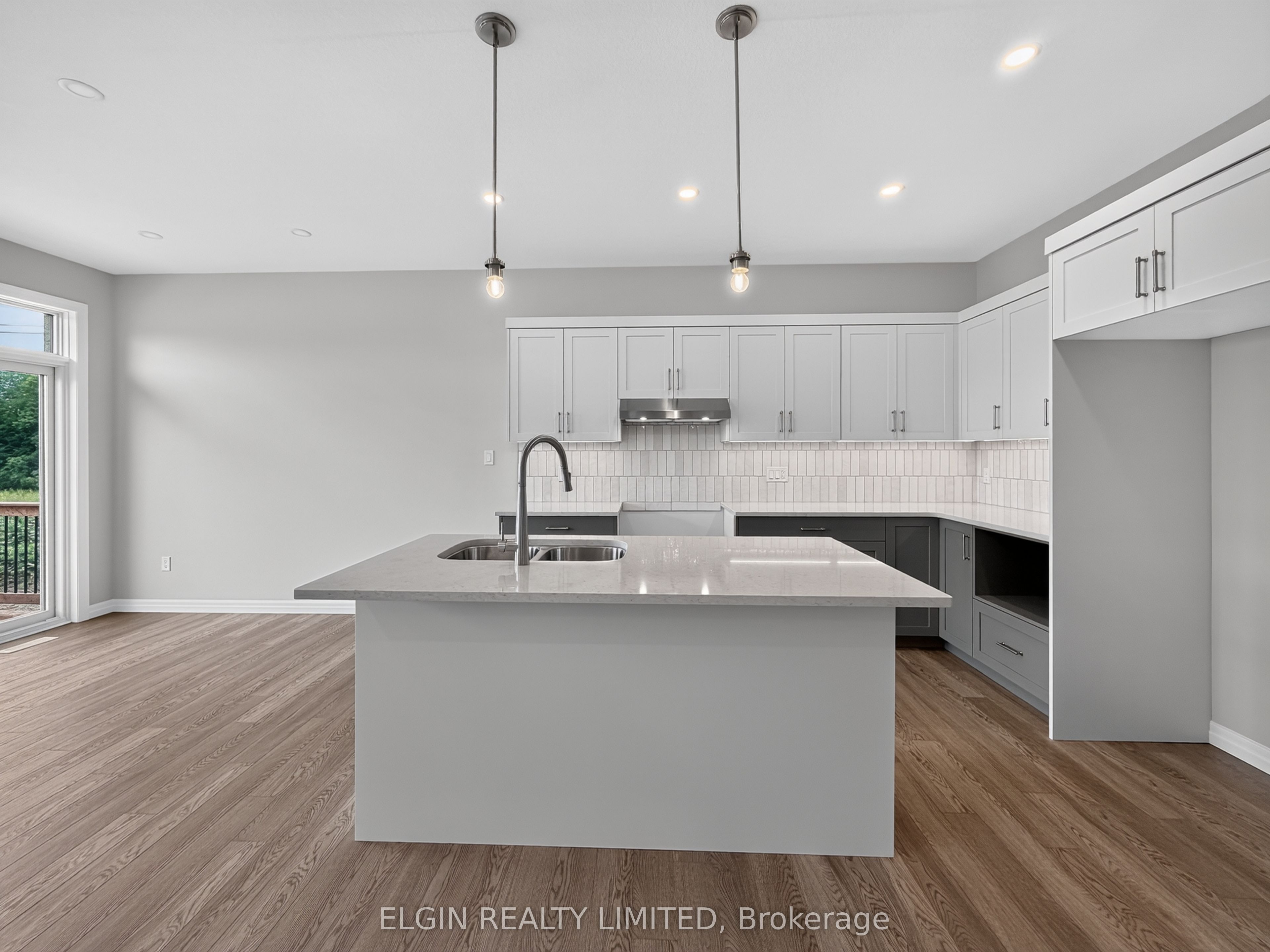 8 Thomas Court Property Photo 10