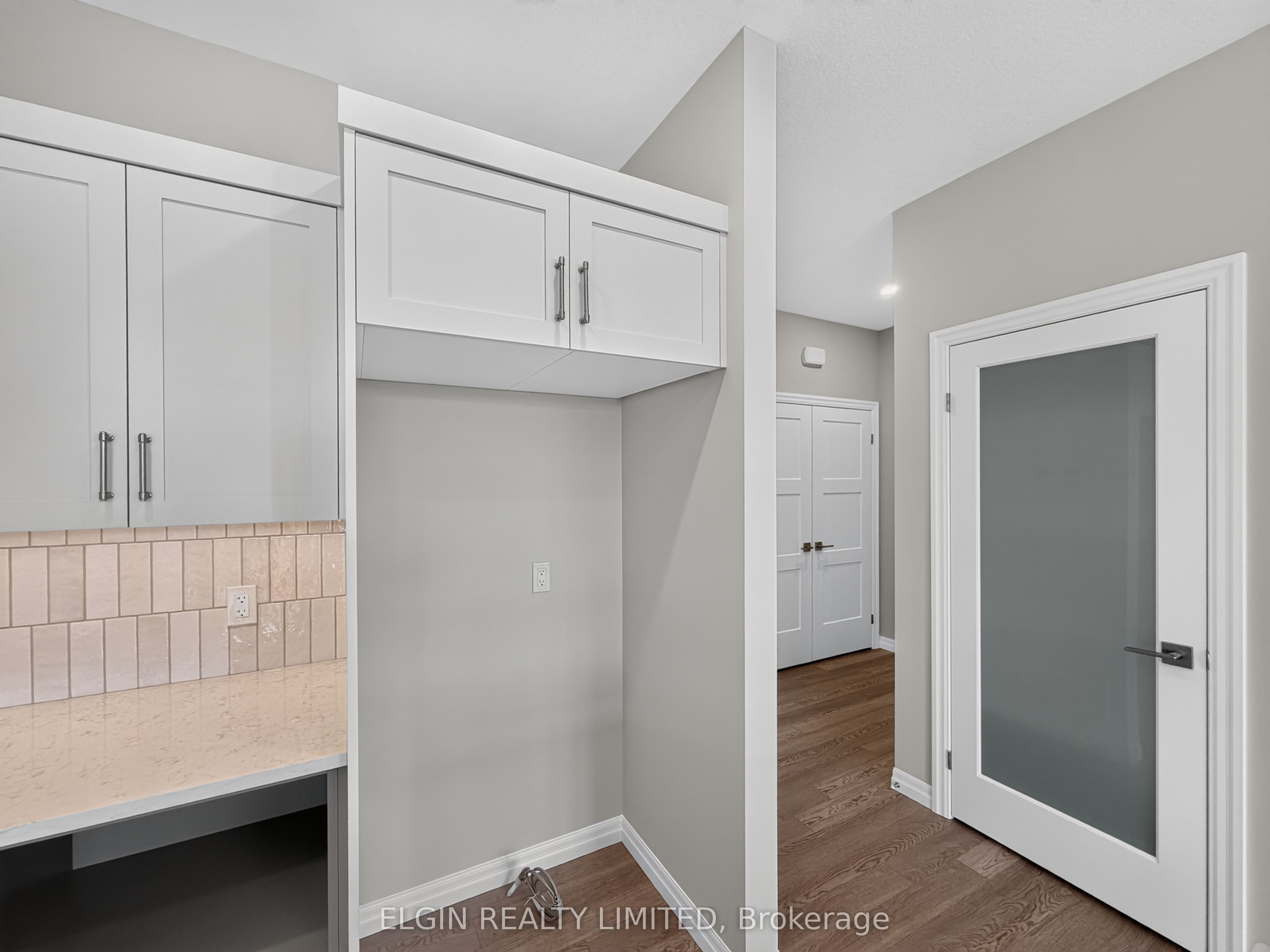 8 Thomas Court Property Photo 13