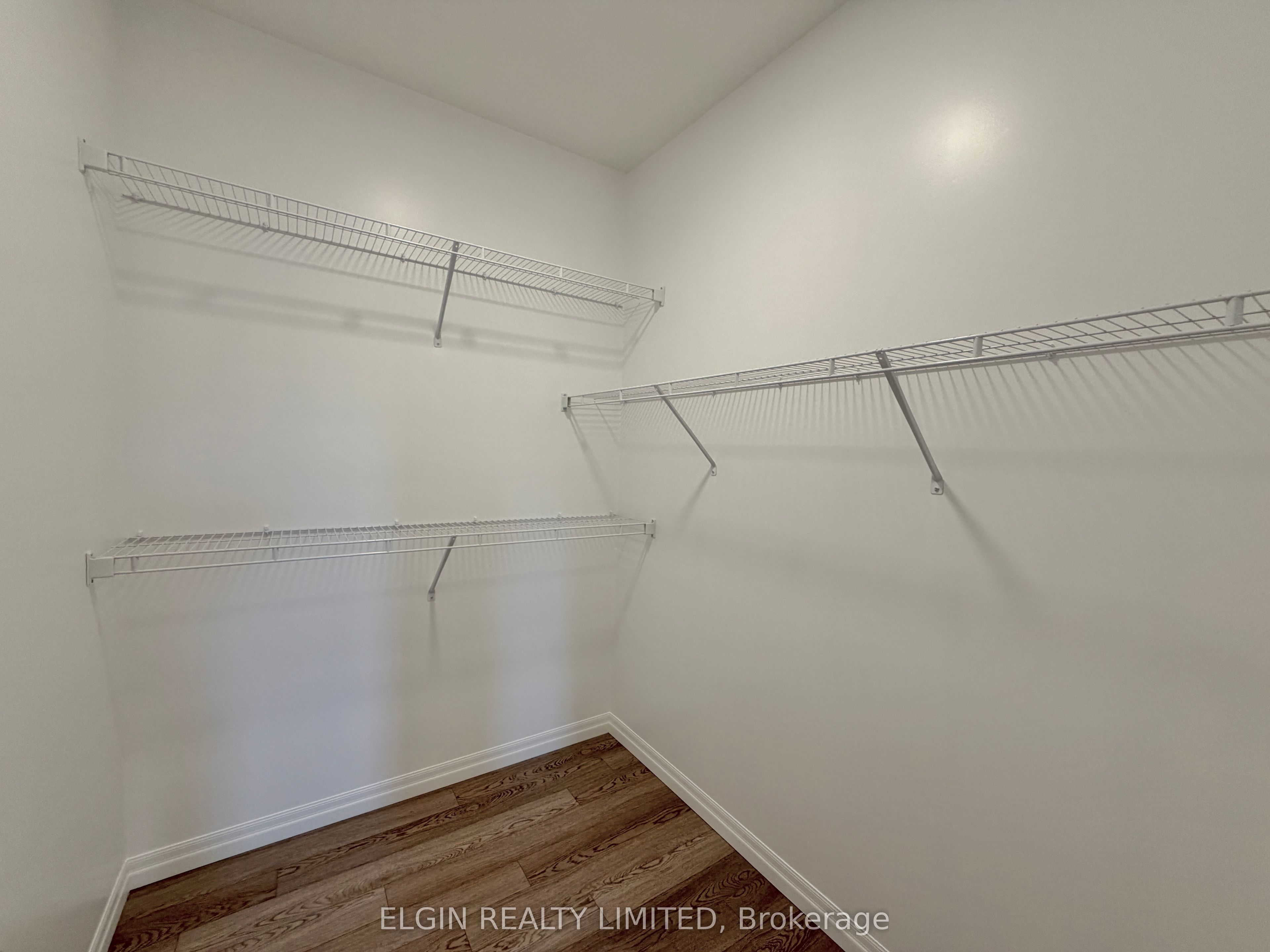 8 Thomas Court Property Photo 20
