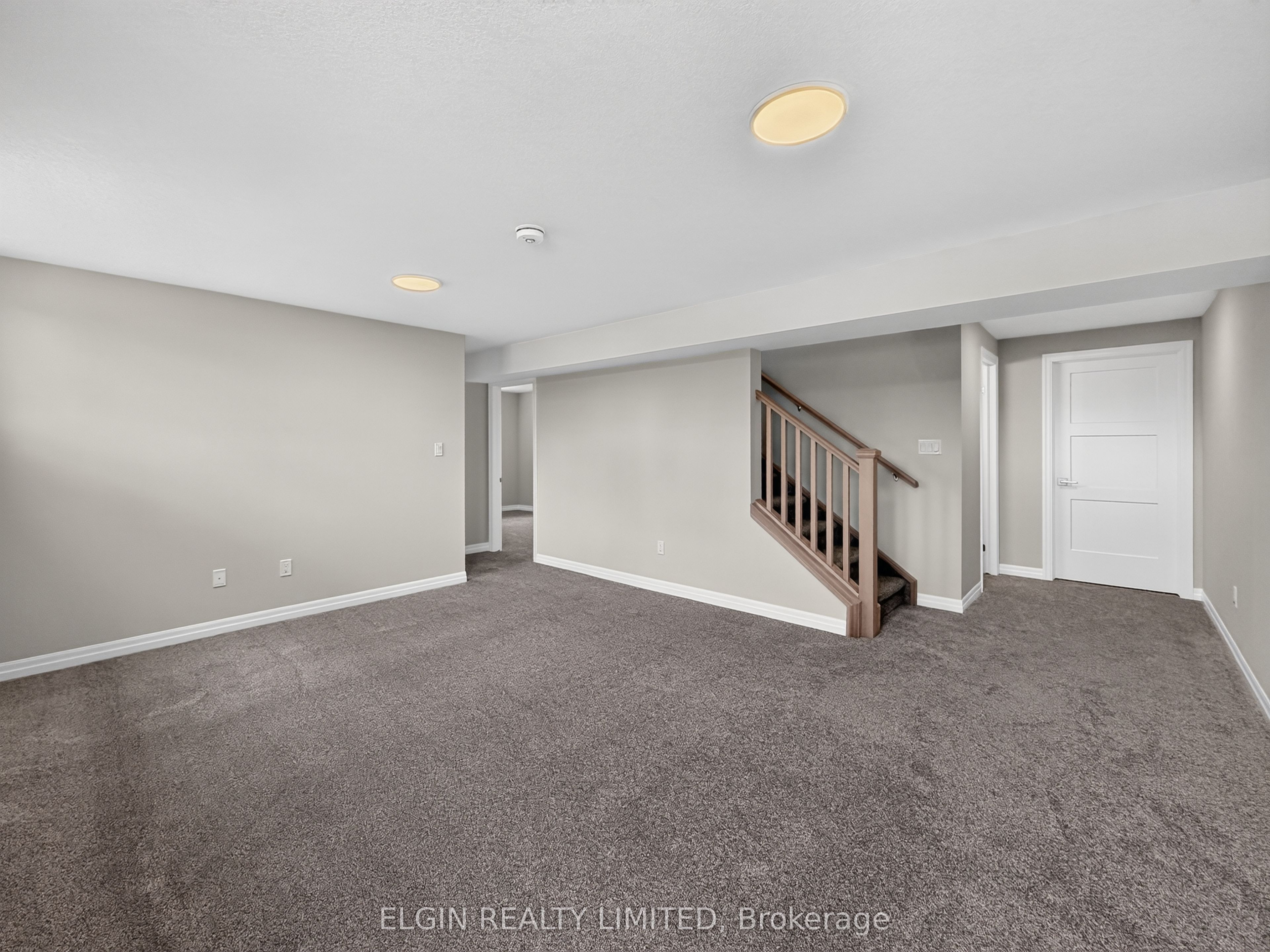 8 Thomas Court Property Photo 23