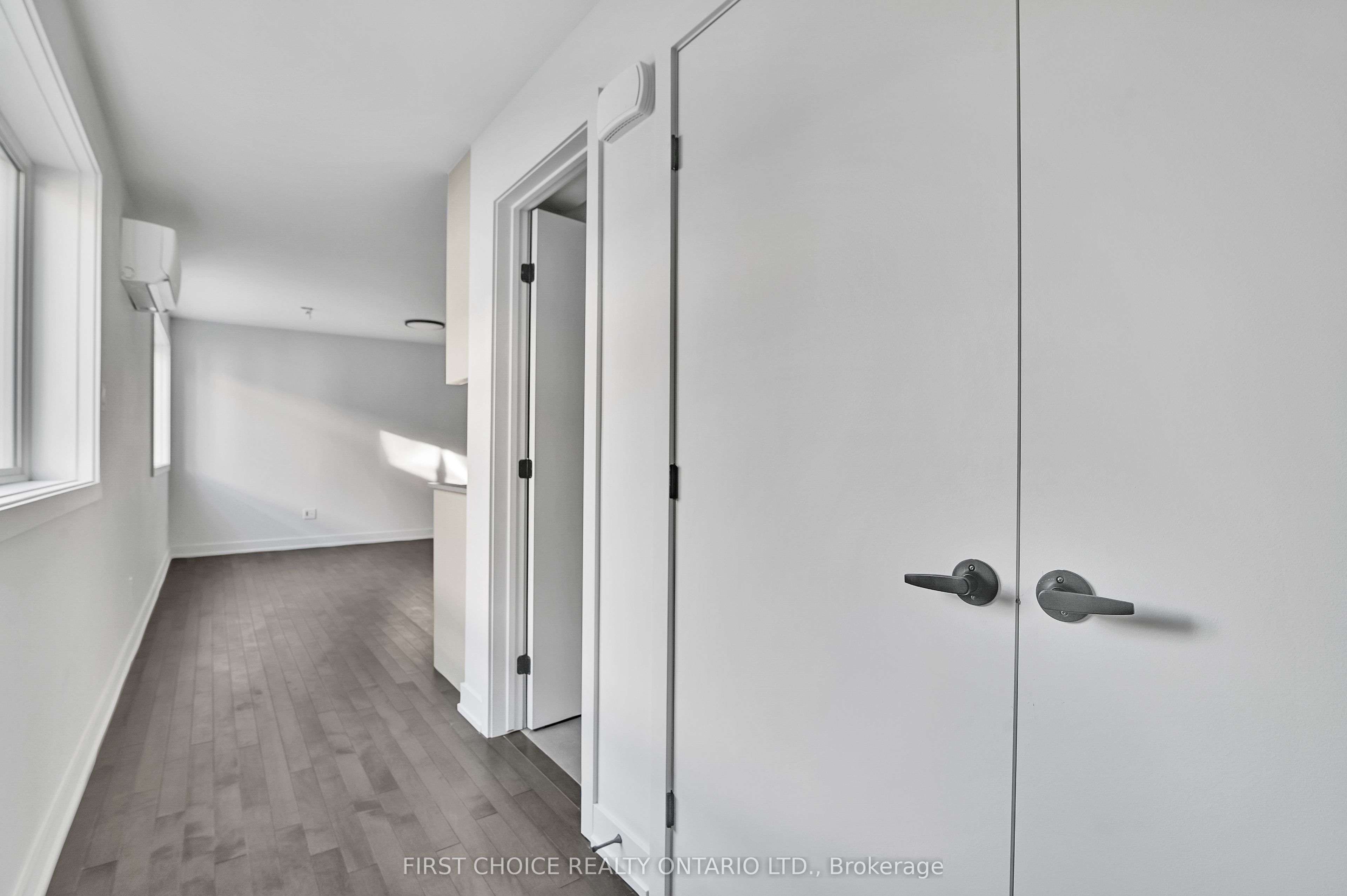 972 Dynes Road Property Photo 15