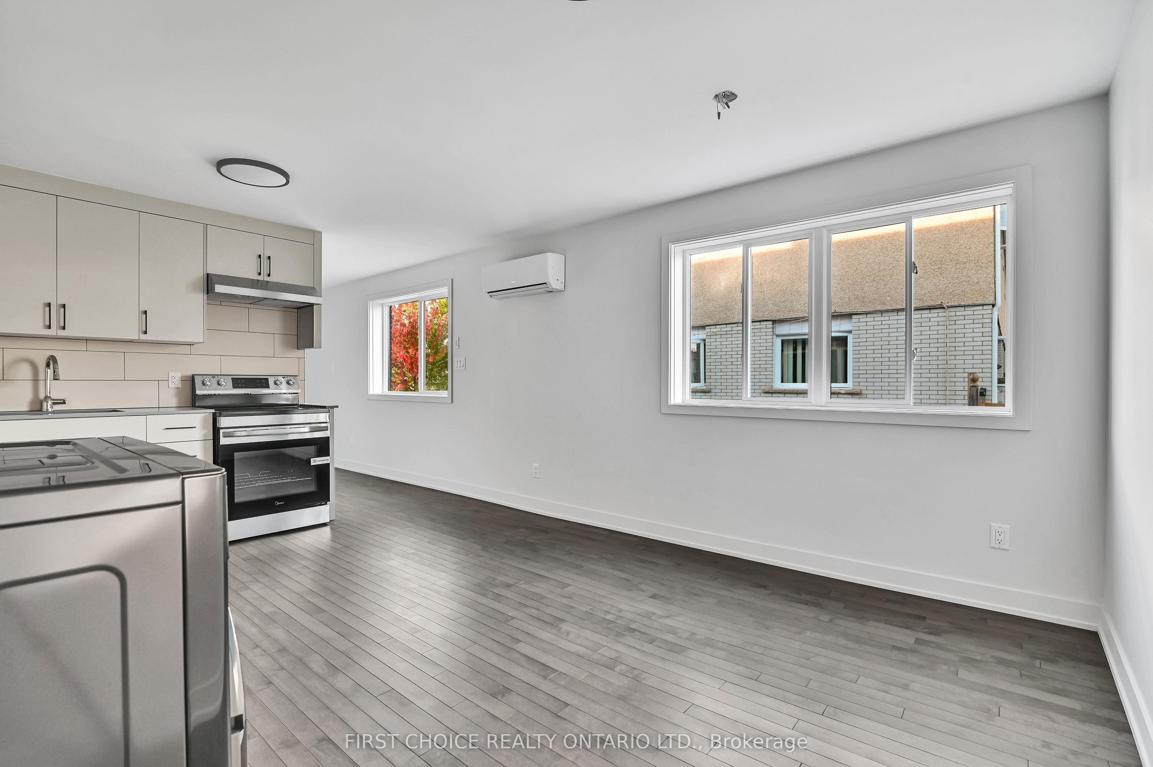972 Dynes Road Property Photo 20