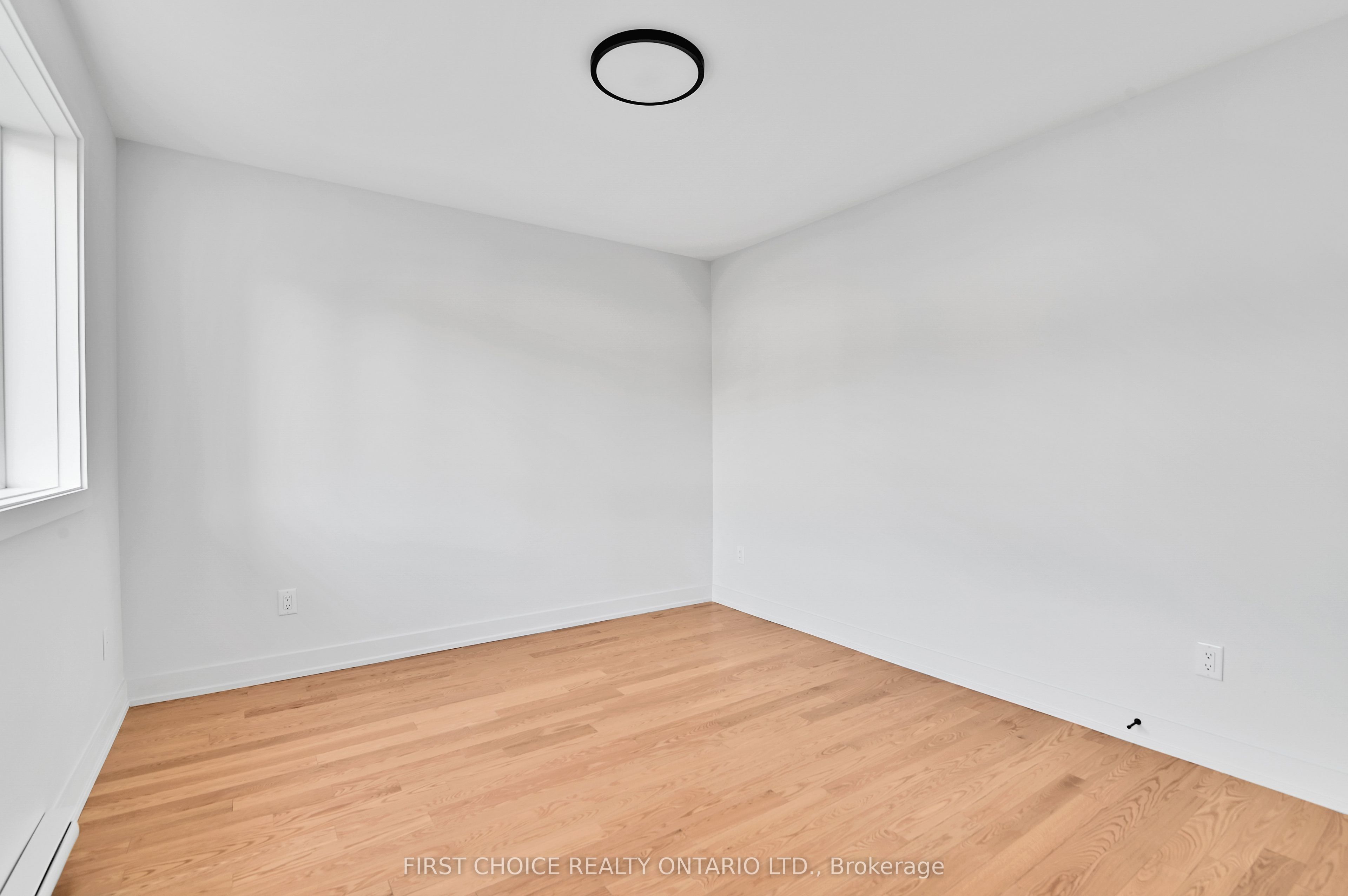 972 Dynes Road Property Photo 21