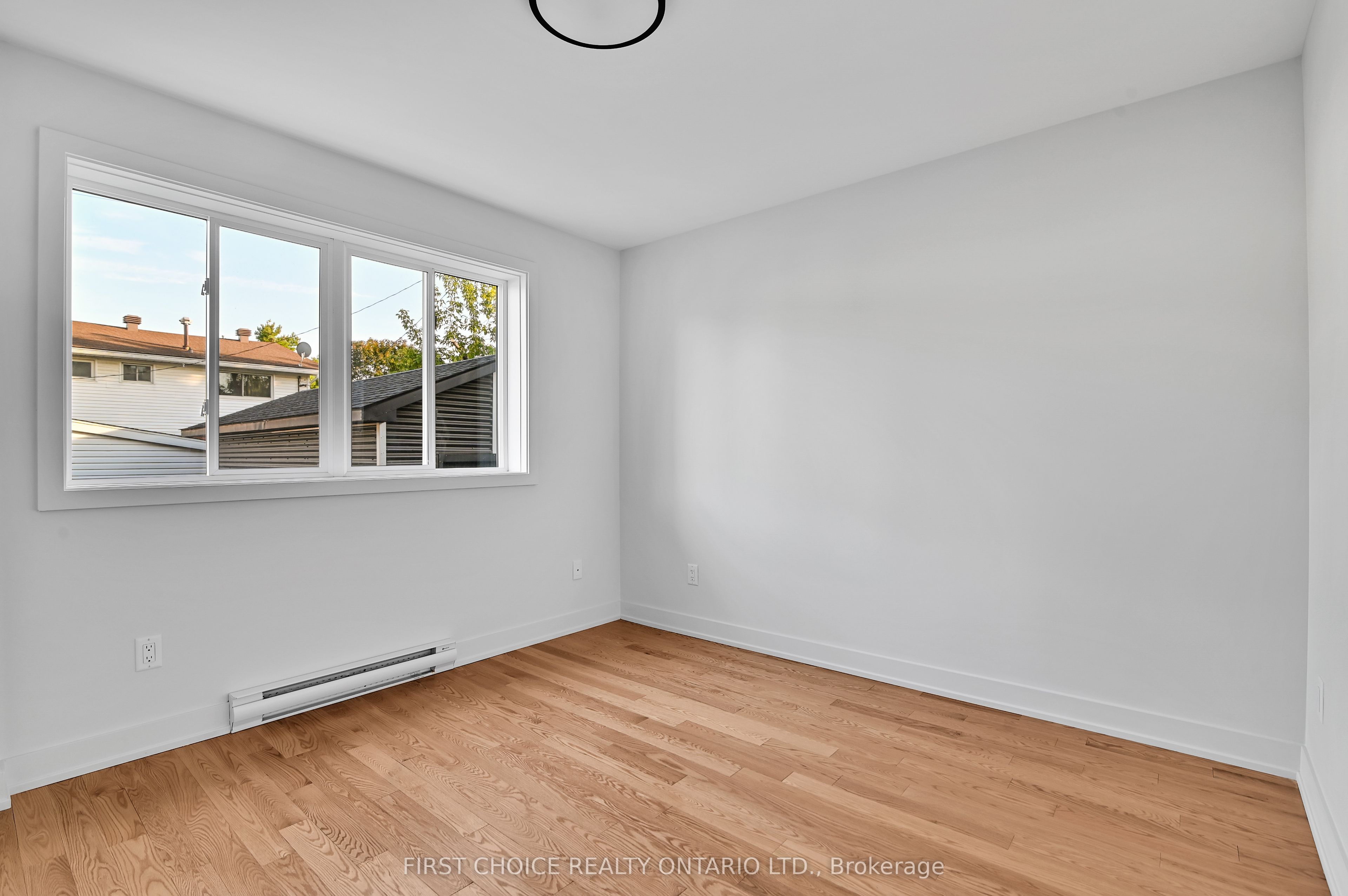 972 Dynes Road Property Photo 23
