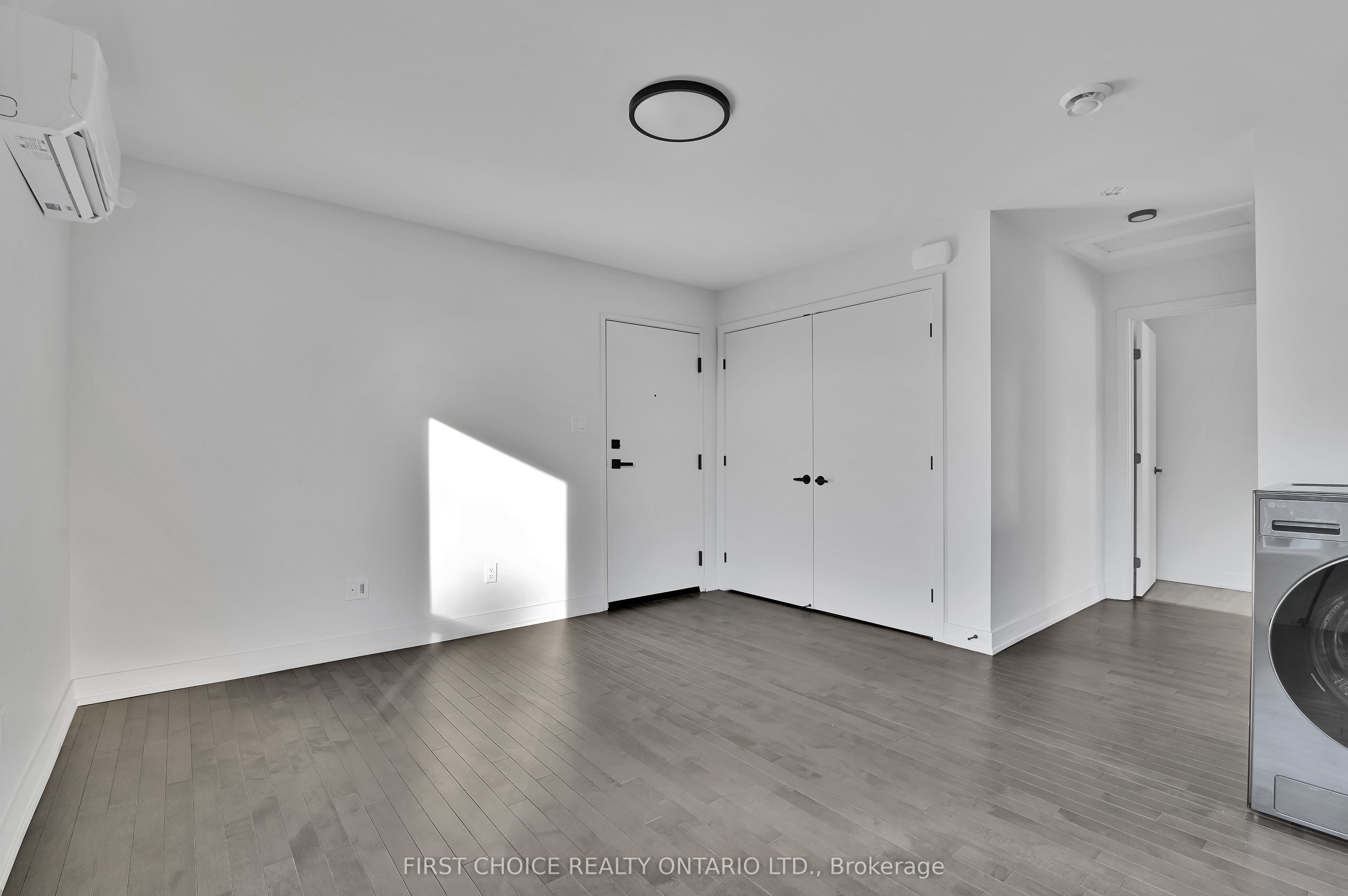 972 Dynes Road Property Photo 27