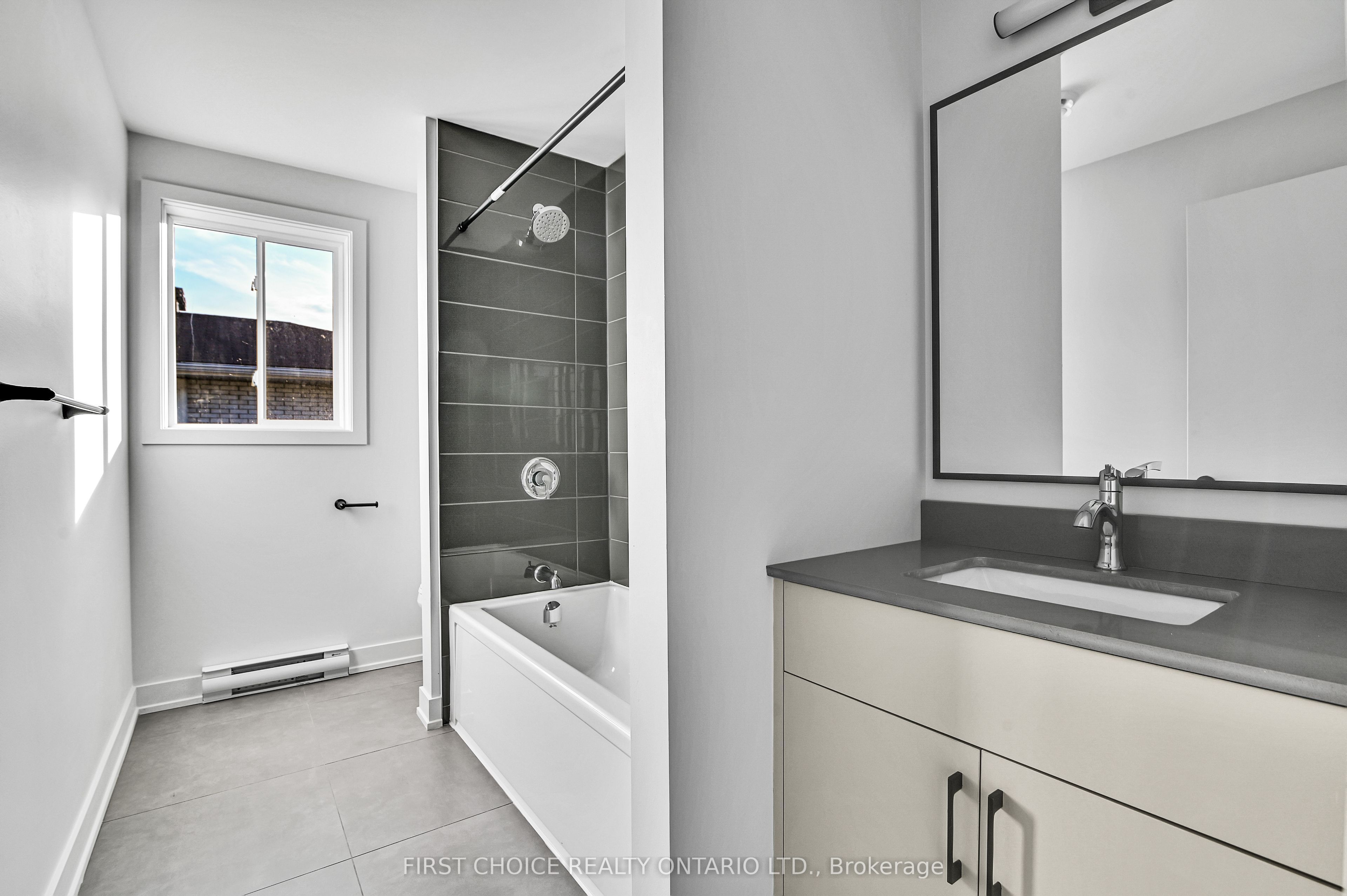 972 Dynes Road Property Photo 30