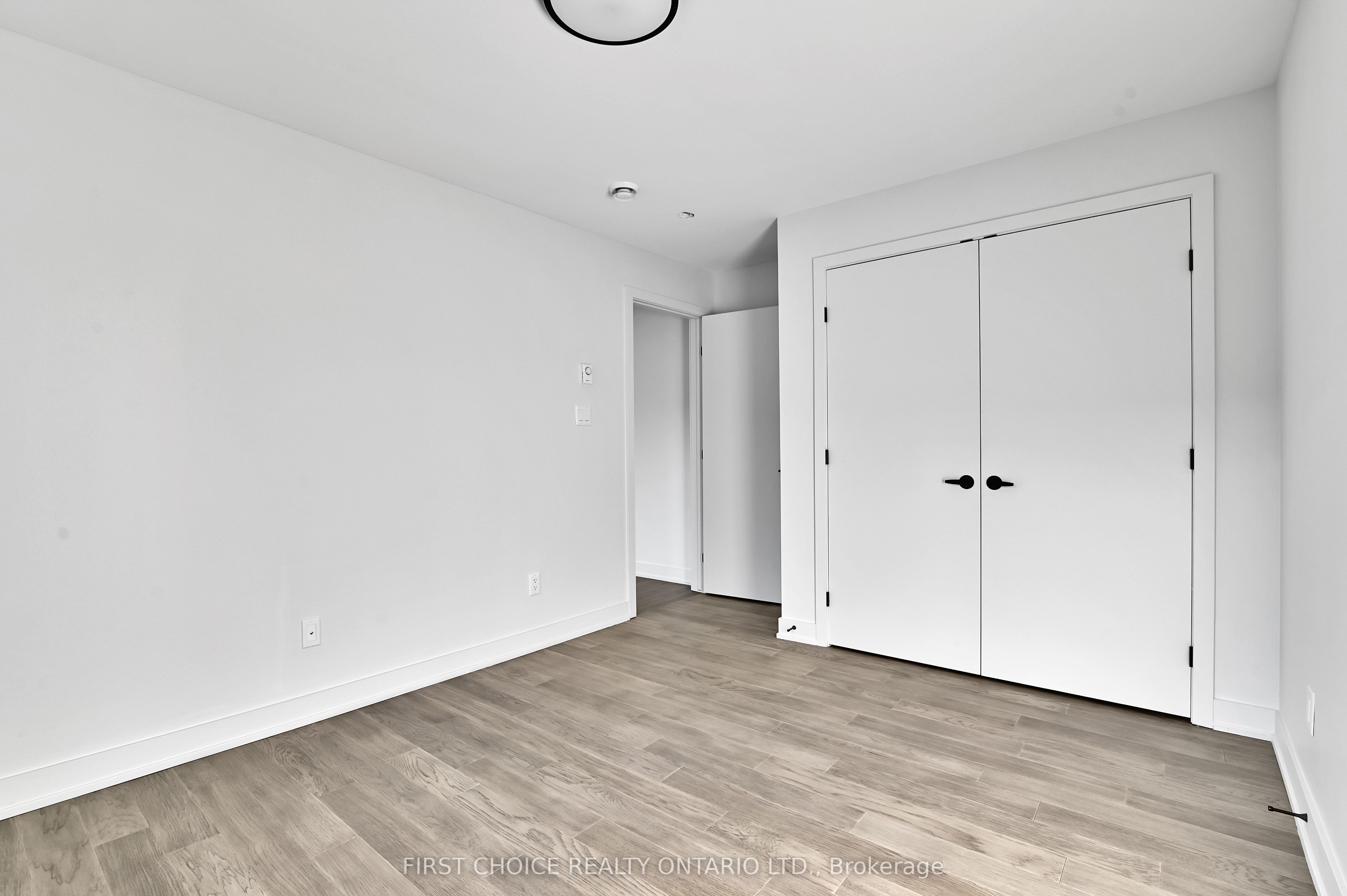 972 Dynes Road Property Photo 32