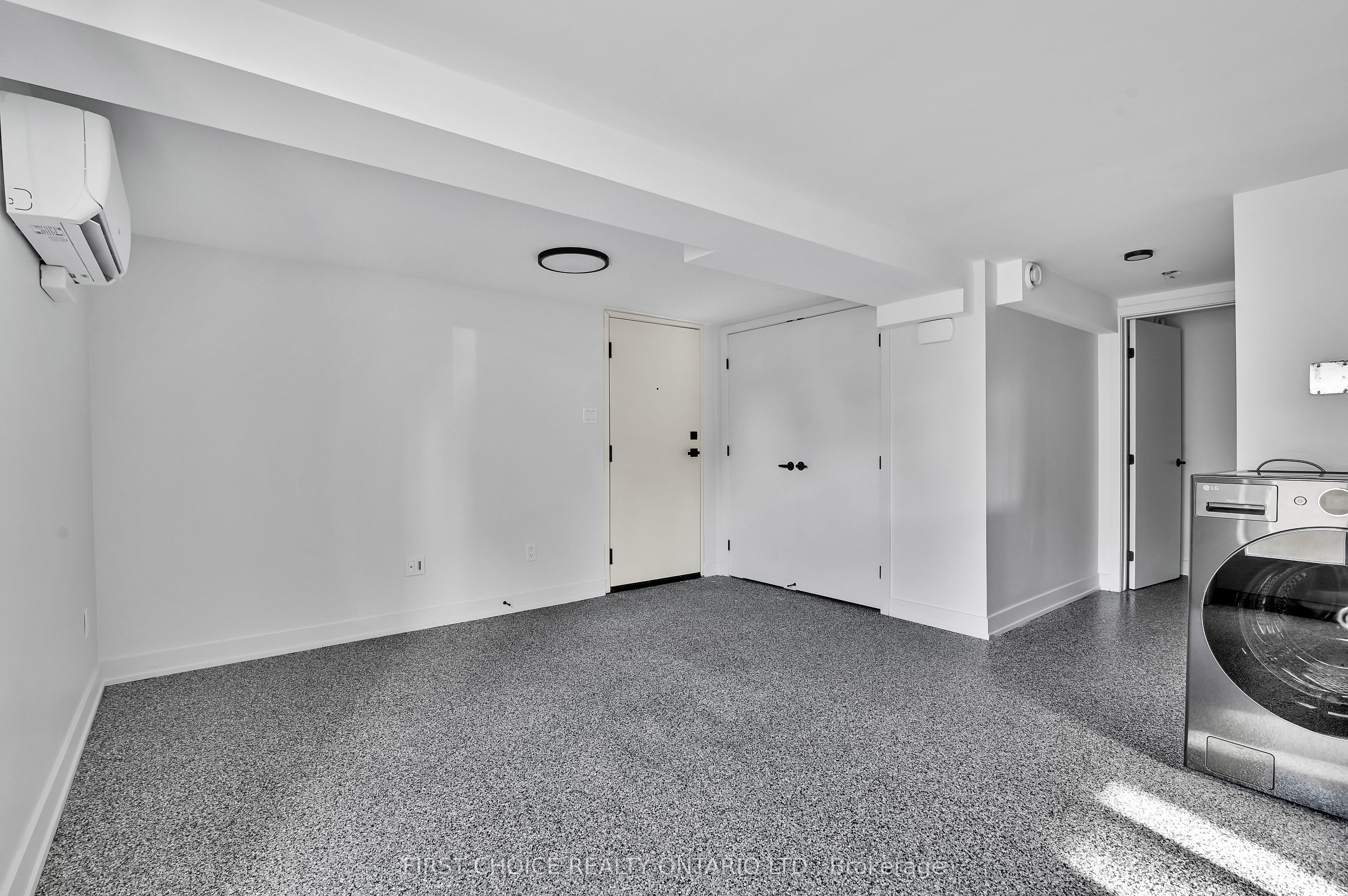 972 Dynes Road Property Photo 36