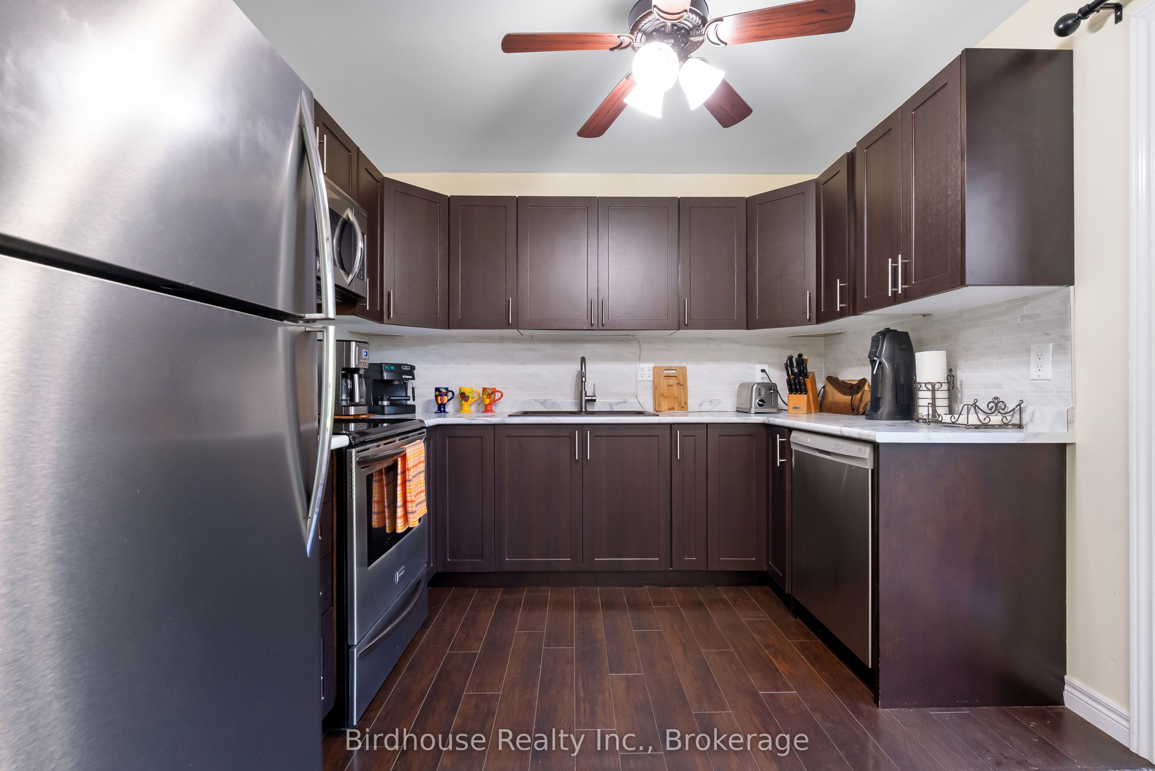 46 Riverside Drive Property Photo 9