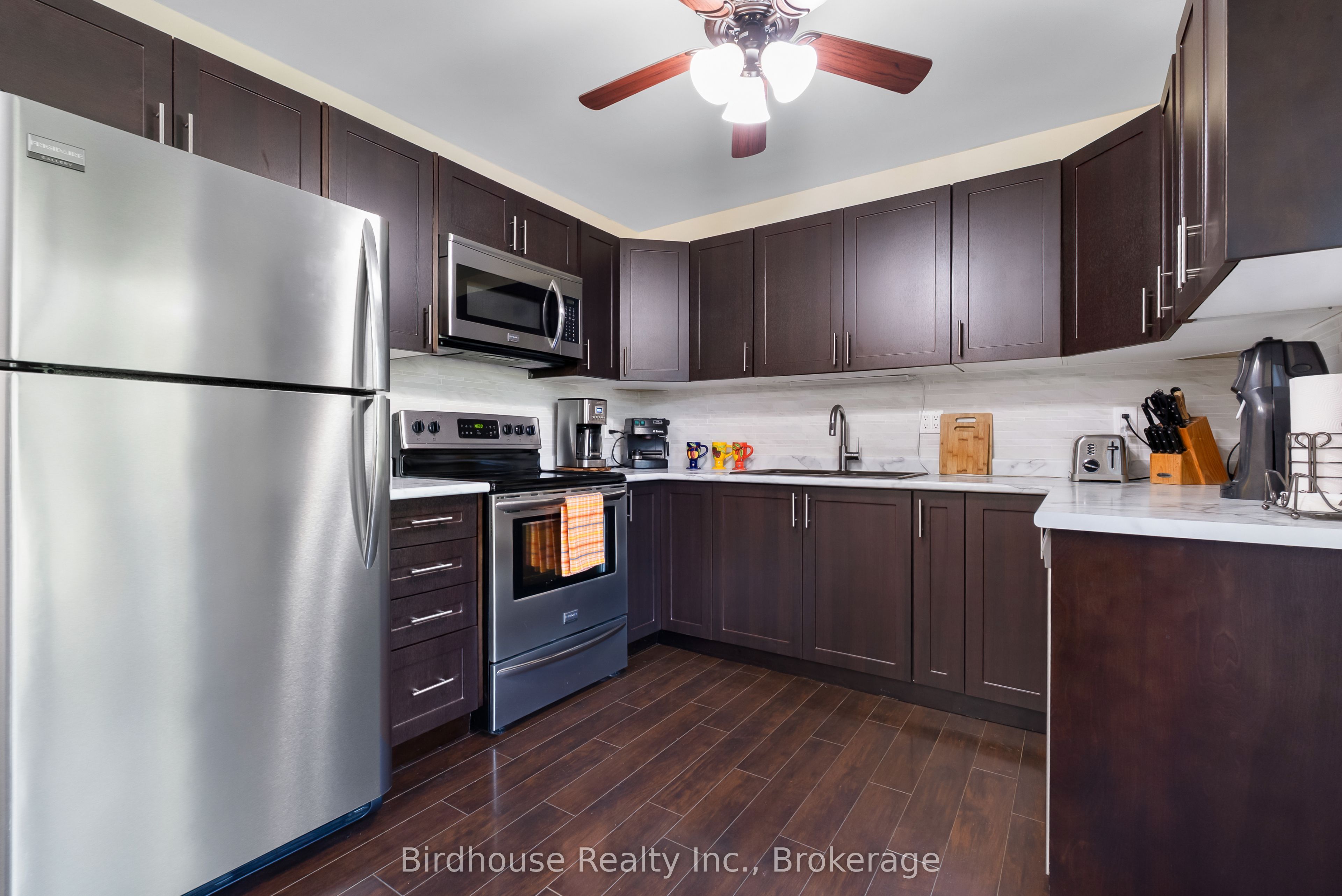 46 Riverside Drive Property Photo 10